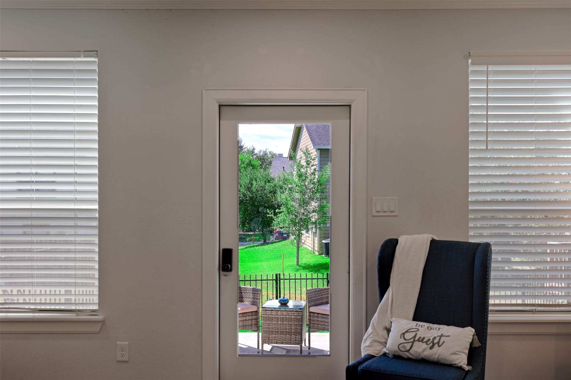 132 Capetown Circle, Montgomery, TX 77356