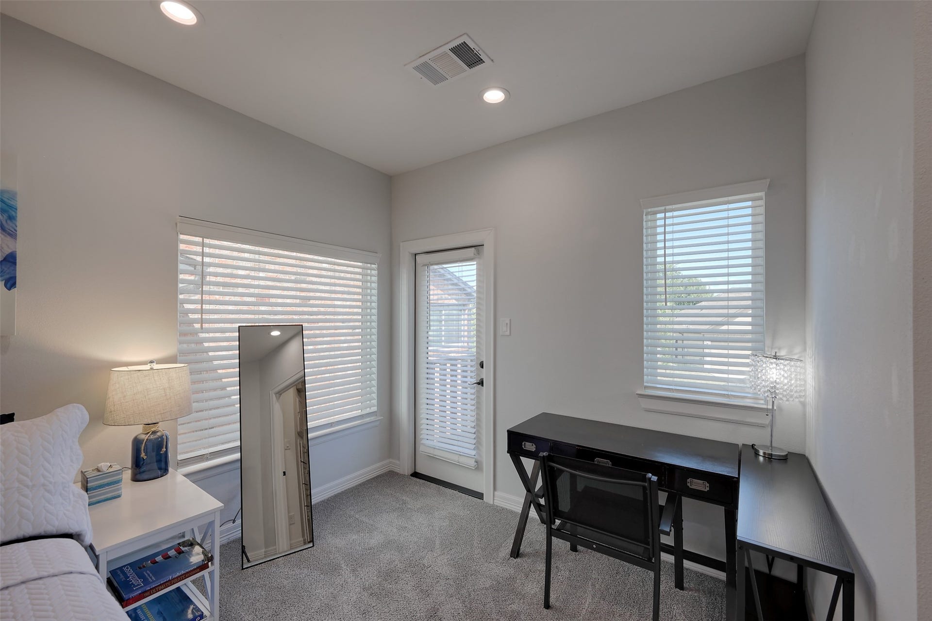 Primary Bedroom Sitting Area with door to balcony