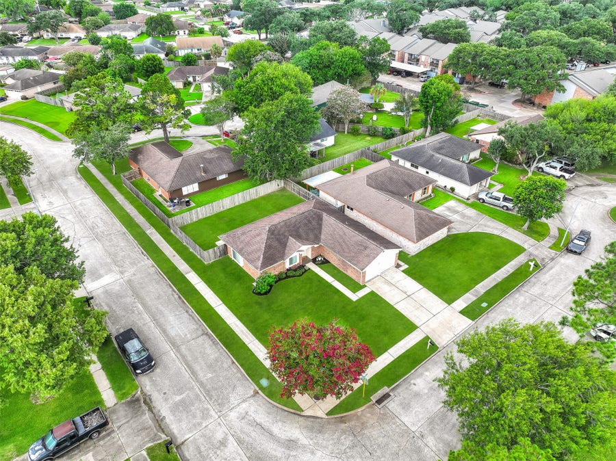 Property photo for 2414 Heather Ridge Court, Webster, TX