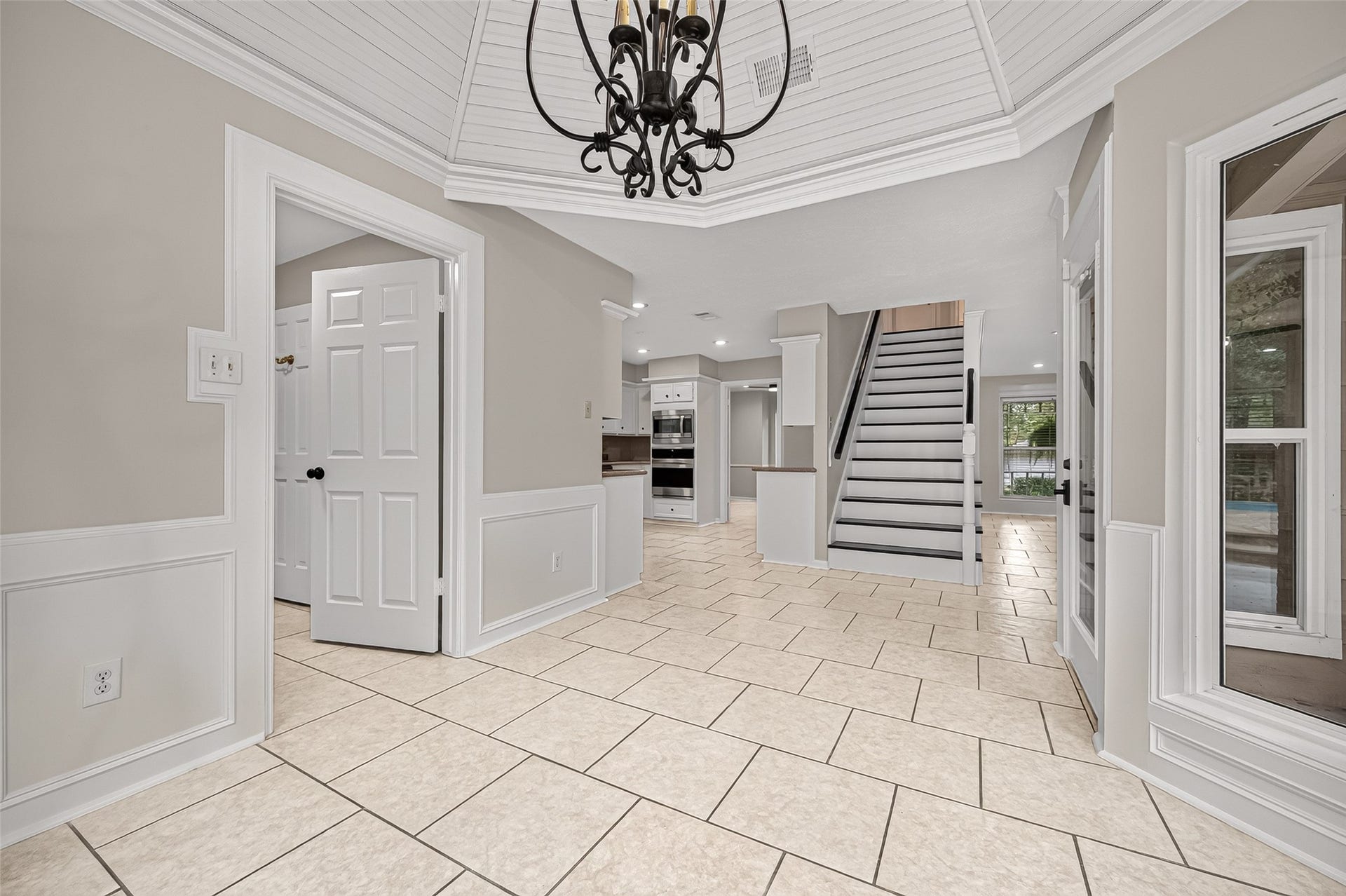 16 Mayfair Grove Court, The Woodlands, TX 77381 16 Mayfair Grove Court, The Woodlands, TX 77381