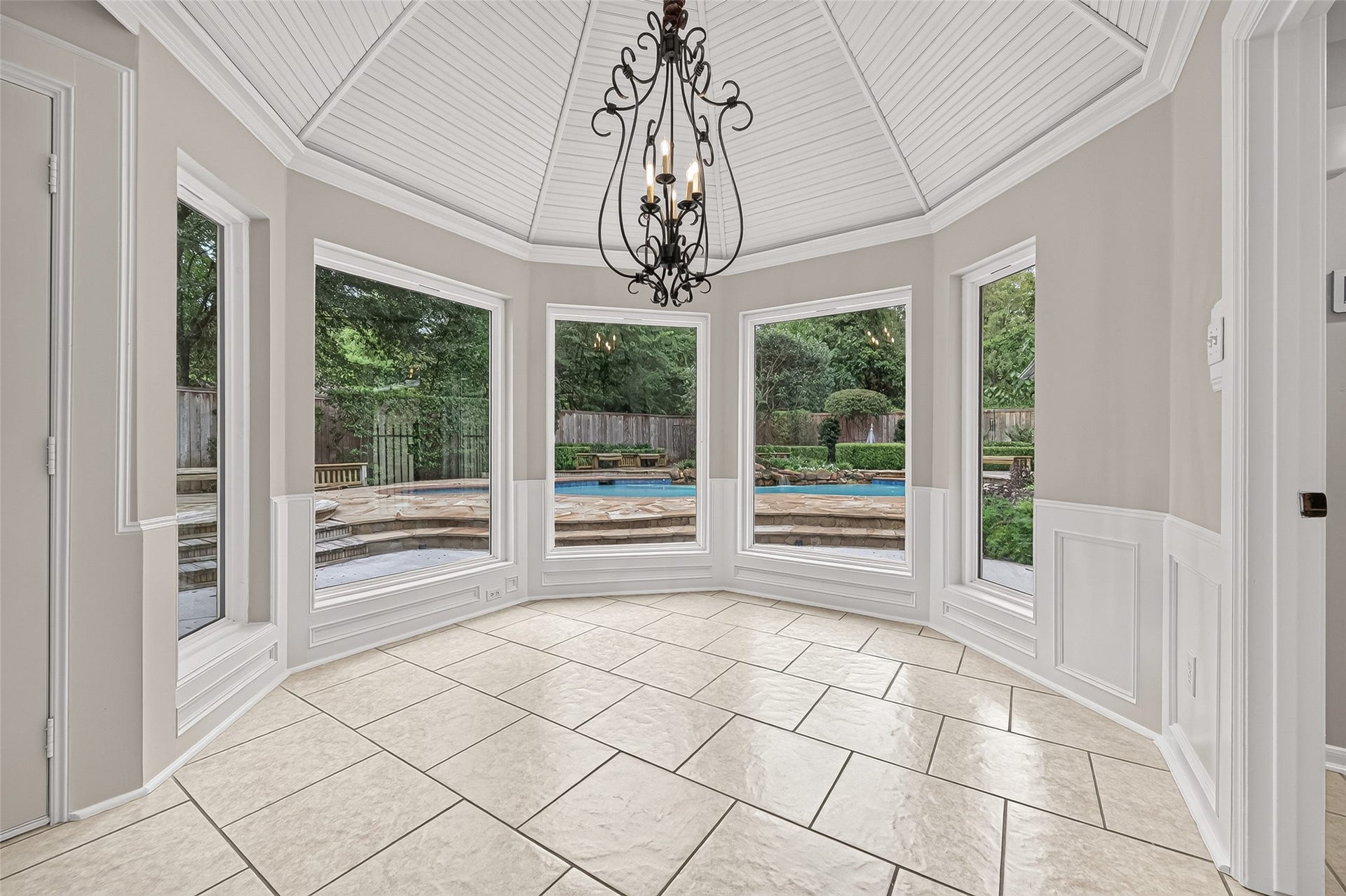 16 Mayfair Grove Court, The Woodlands, TX 77381 16 Mayfair Grove Court, The Woodlands, TX 77381