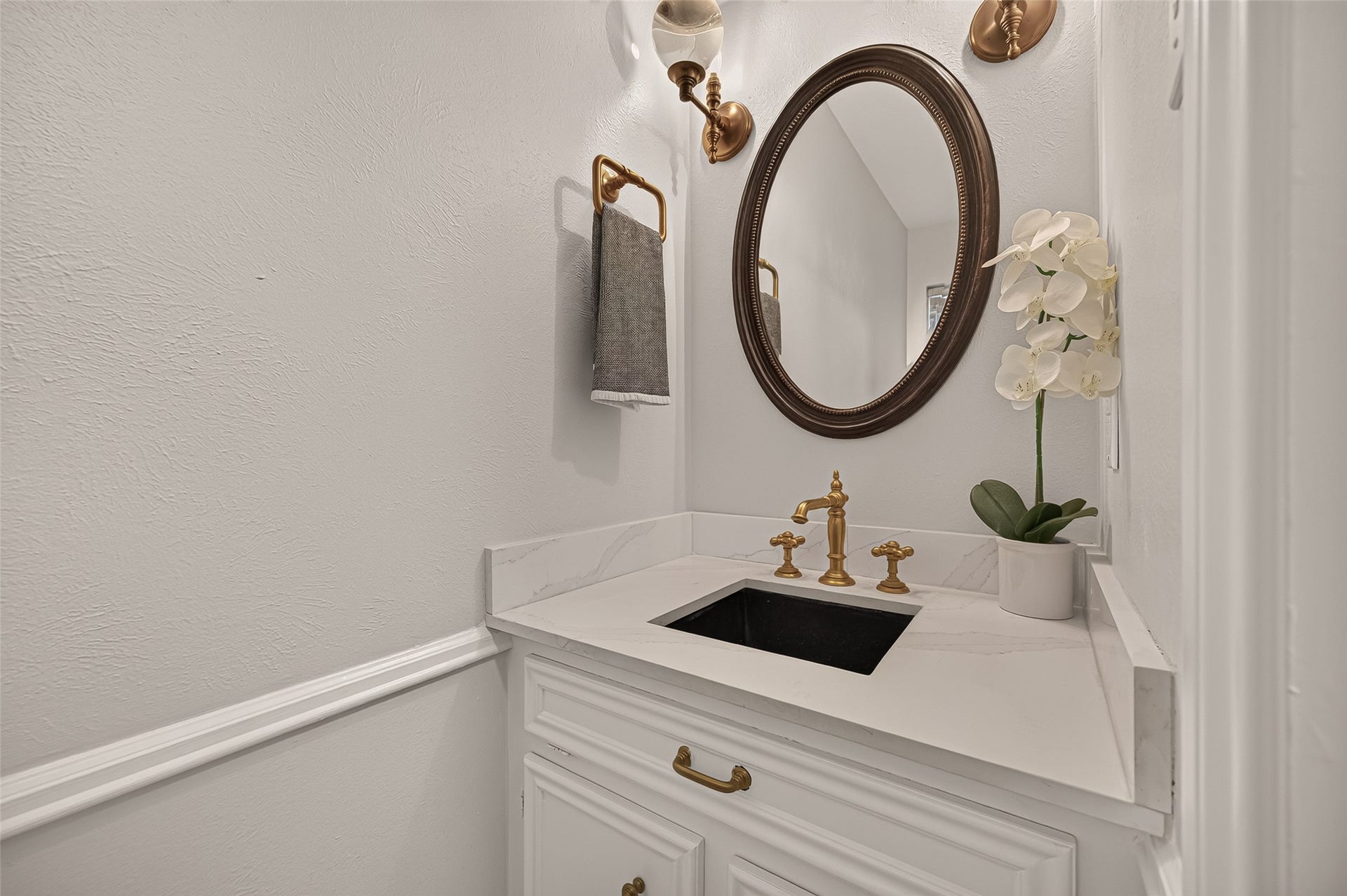 16 Mayfair Grove Court, The Woodlands, TX 77381 16 Mayfair Grove Court, The Woodlands, TX 77381
