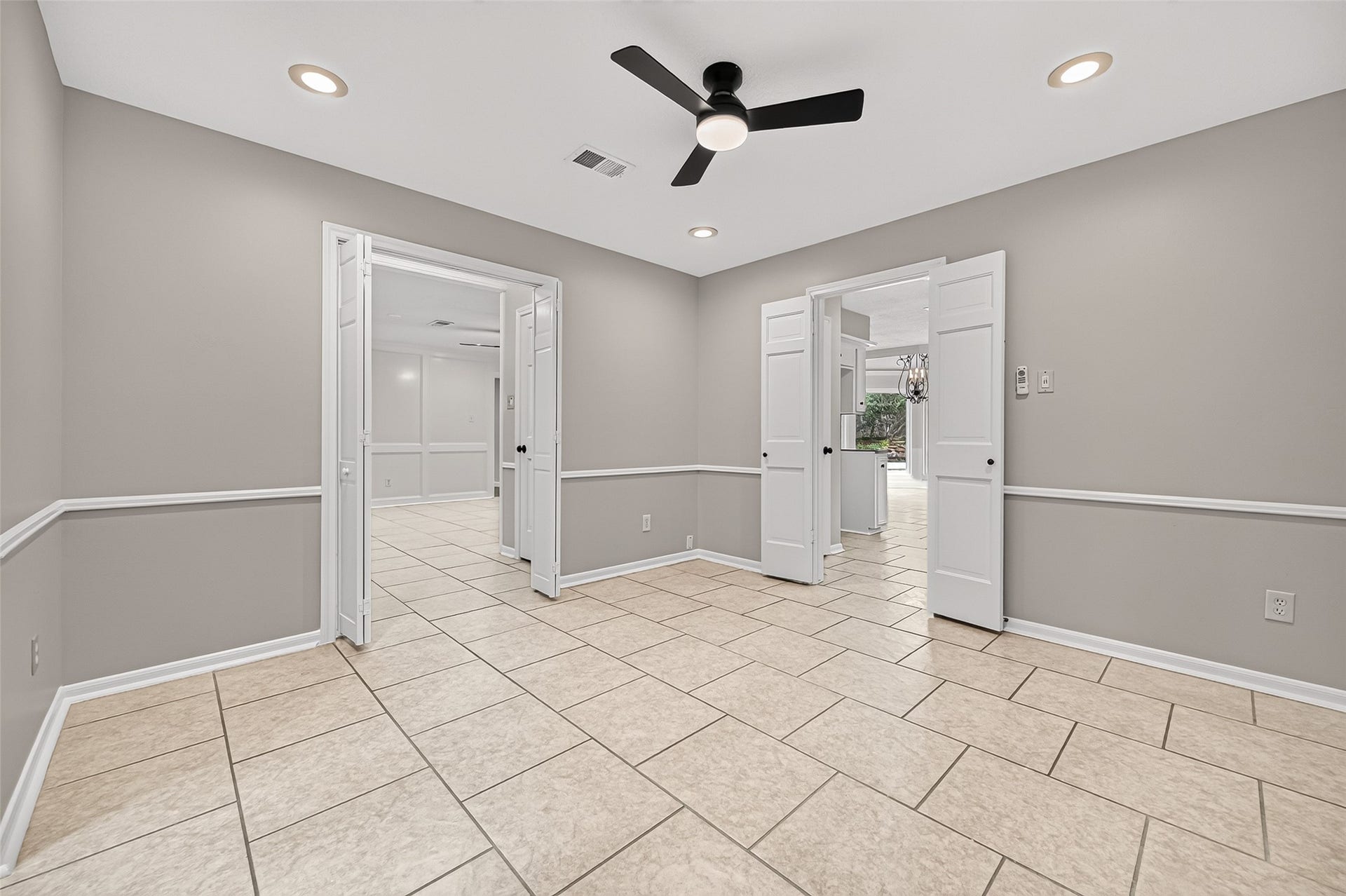 16 Mayfair Grove Court, The Woodlands, TX 77381 Could Also be Formal Dining or Playroom