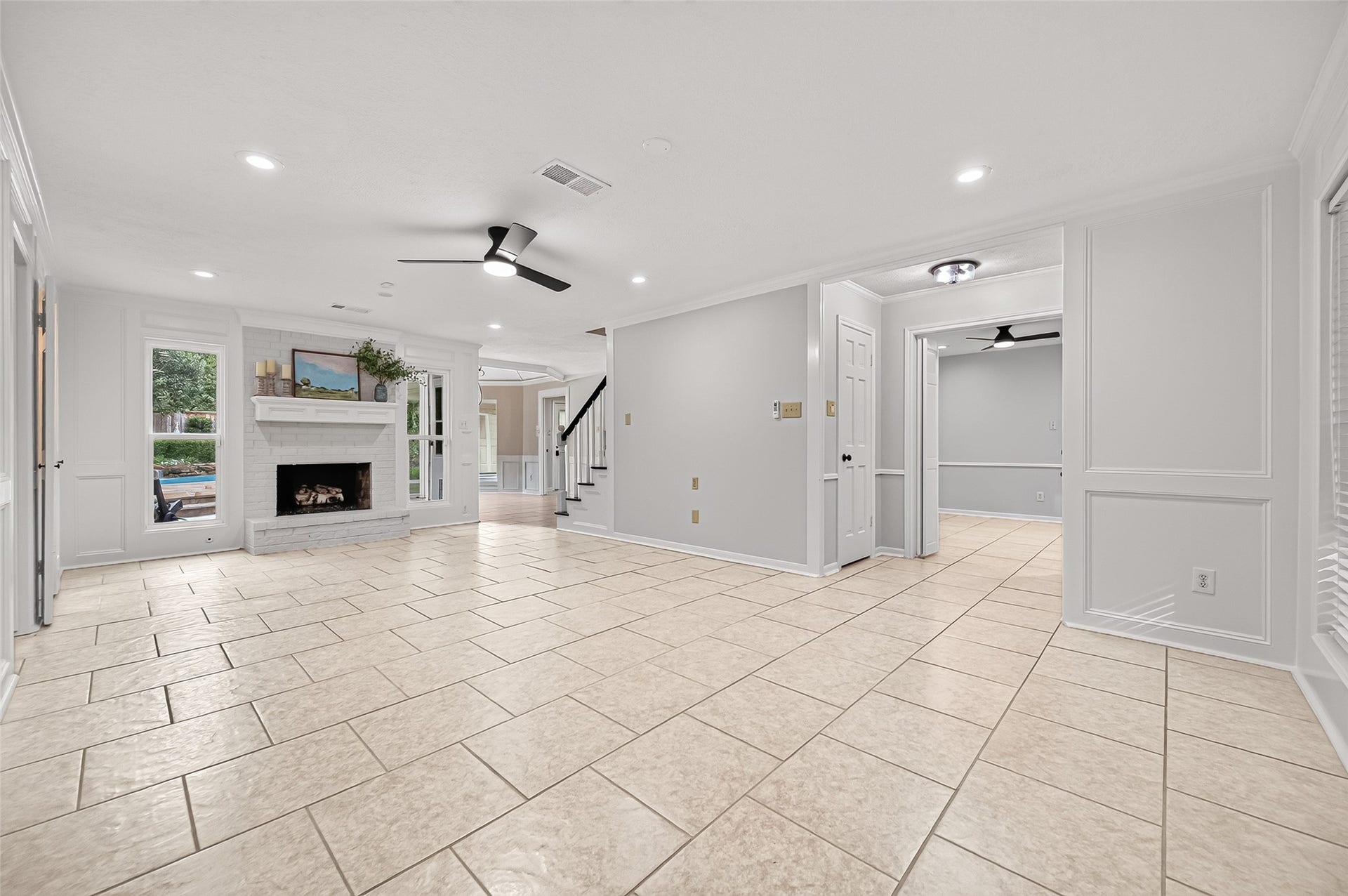 16 Mayfair Grove Court, The Woodlands, TX 77381 16 Mayfair Grove Court, The Woodlands, TX 77381