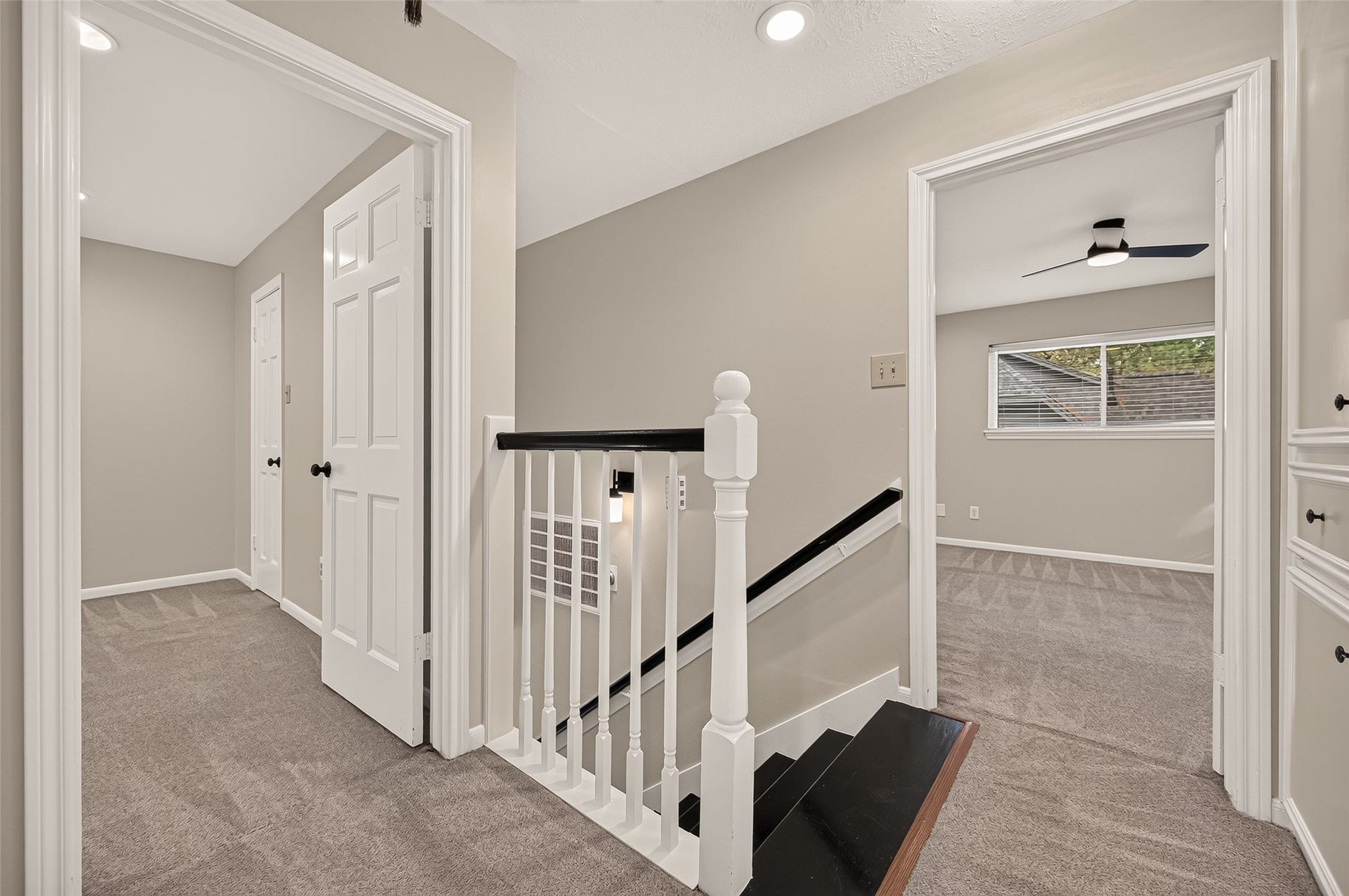 16 Mayfair Grove Court, The Woodlands, TX 77381 16 Mayfair Grove Court, The Woodlands, TX 77381