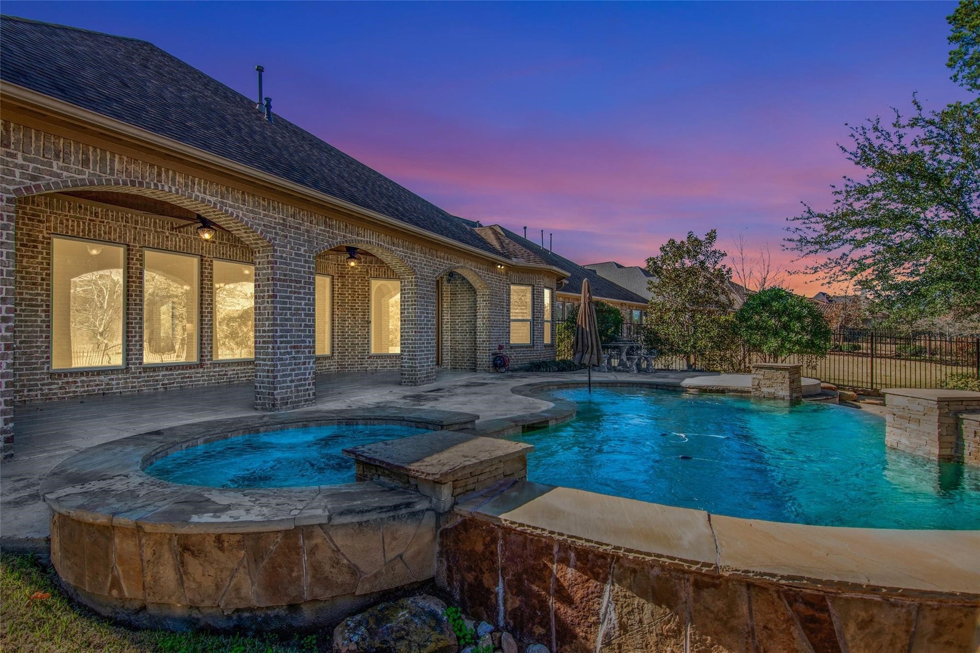 46 Lake Voyageur Drive, Spring, TX 77389