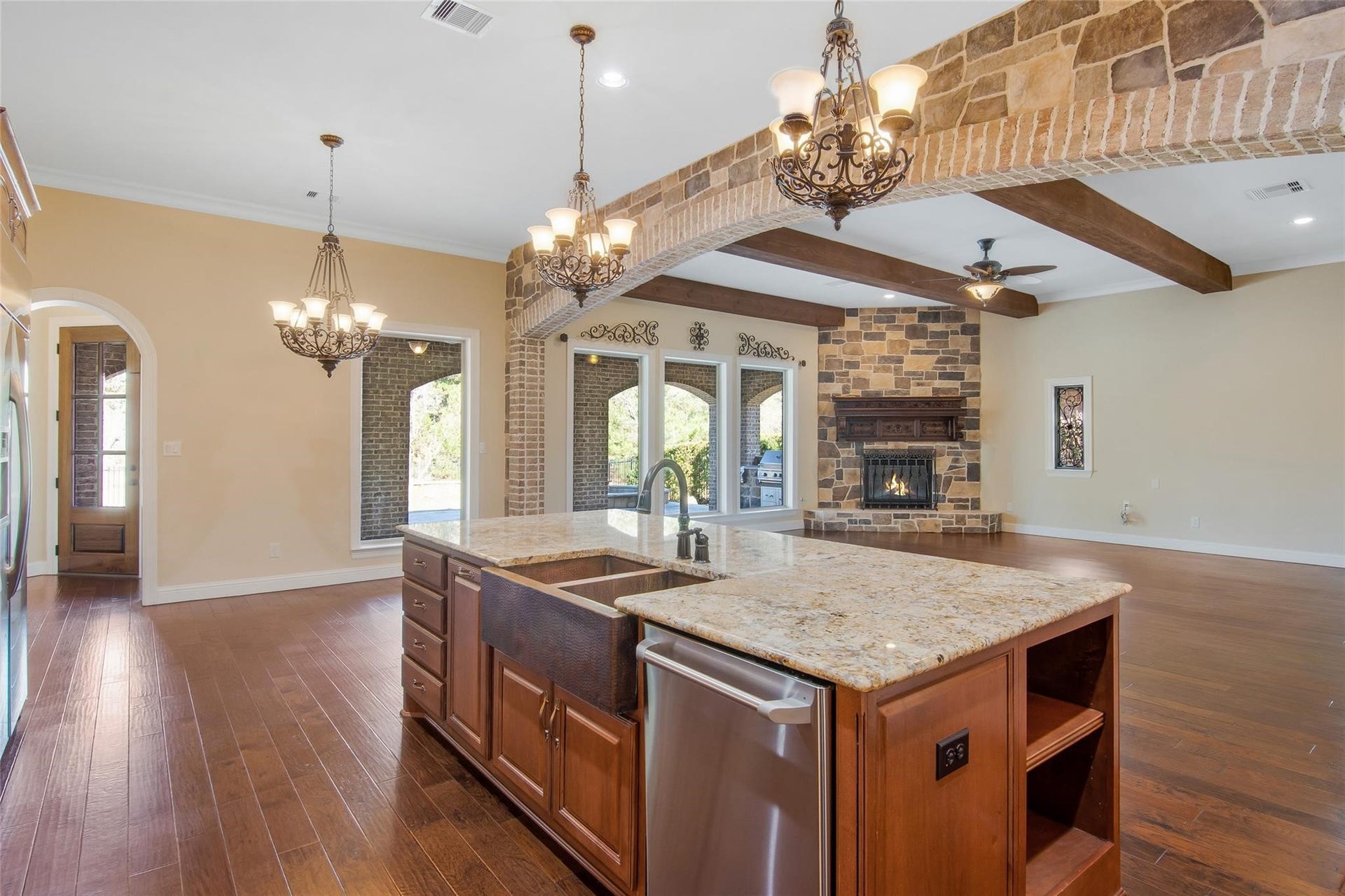 46 Lake Voyageur Drive, Spring, TX 77389