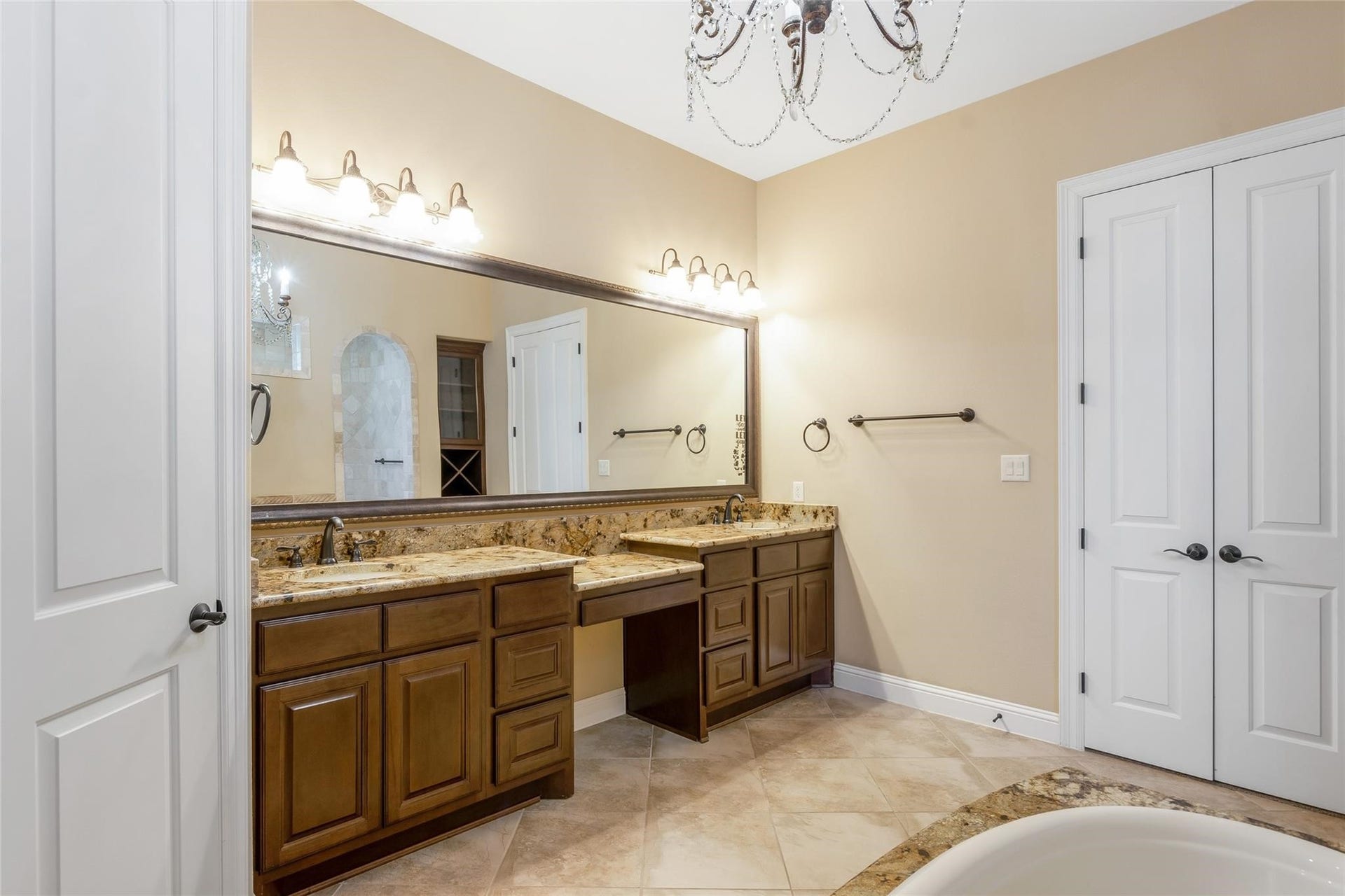 46 Lake Voyageur Drive, Spring, TX 77389