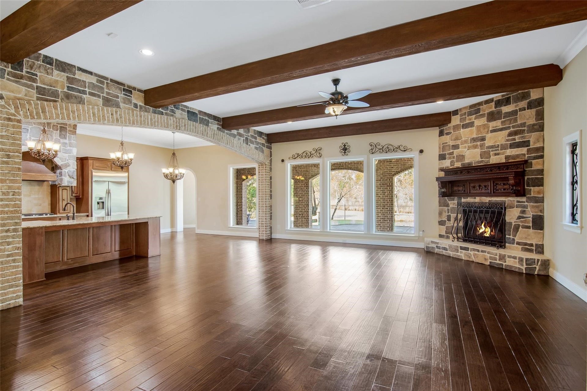46 Lake Voyageur Drive, Spring, TX 77389