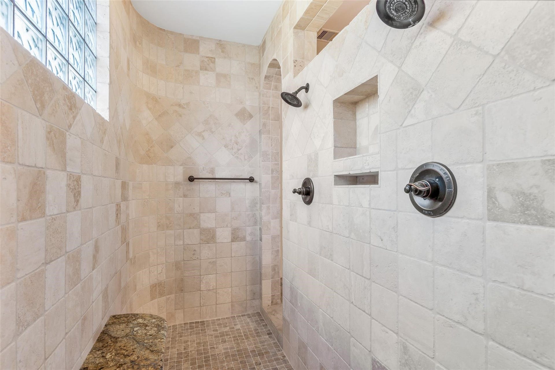46 Lake Voyageur Drive, Spring, TX 77389