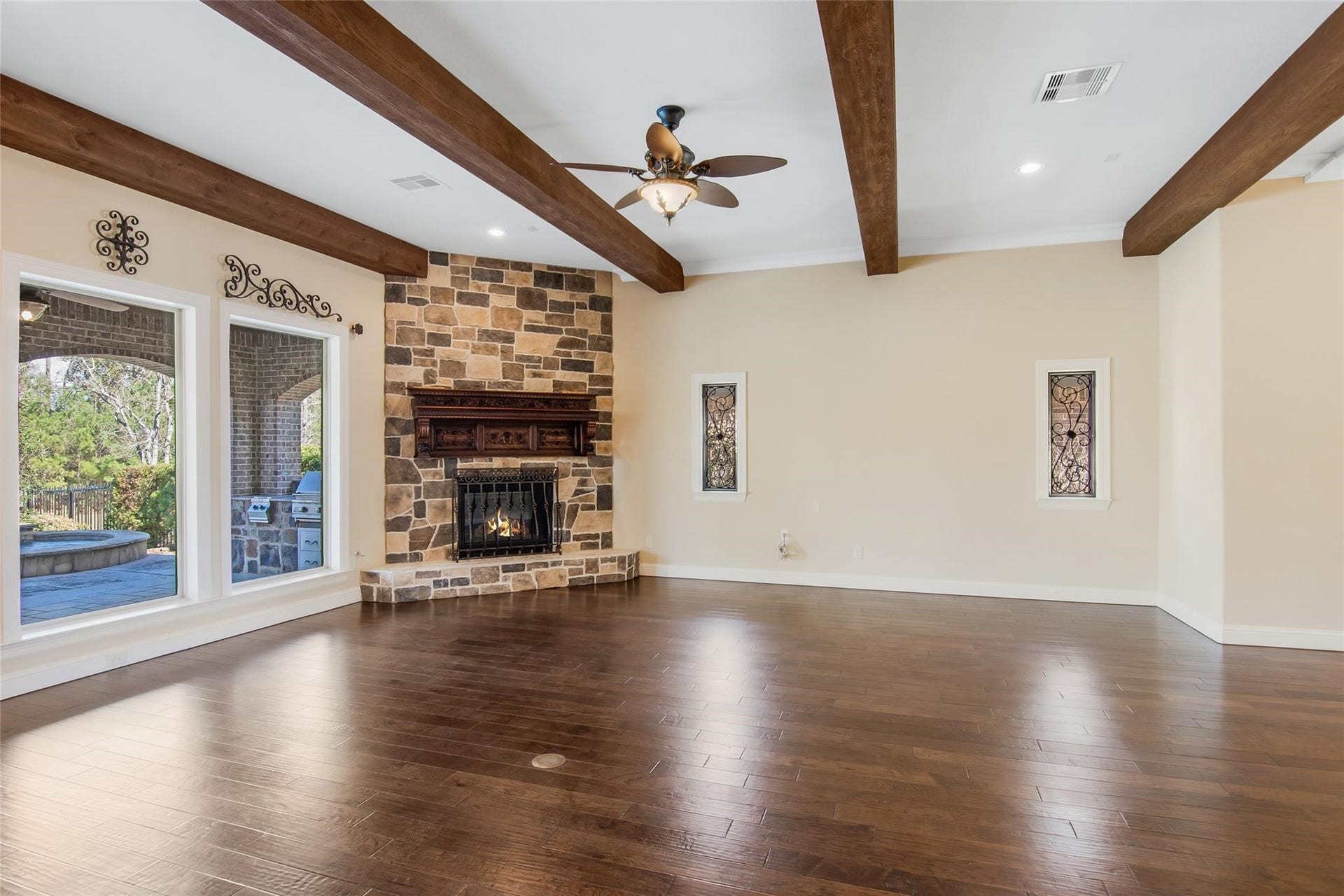 46 Lake Voyageur Drive, Spring, TX 77389