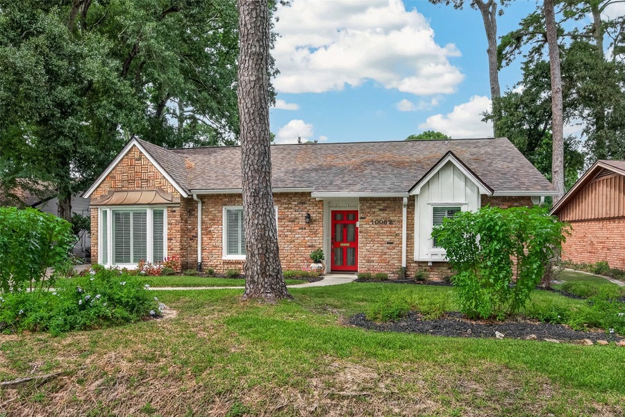 Property photo for 10062 Warwana Road, Houston, TX