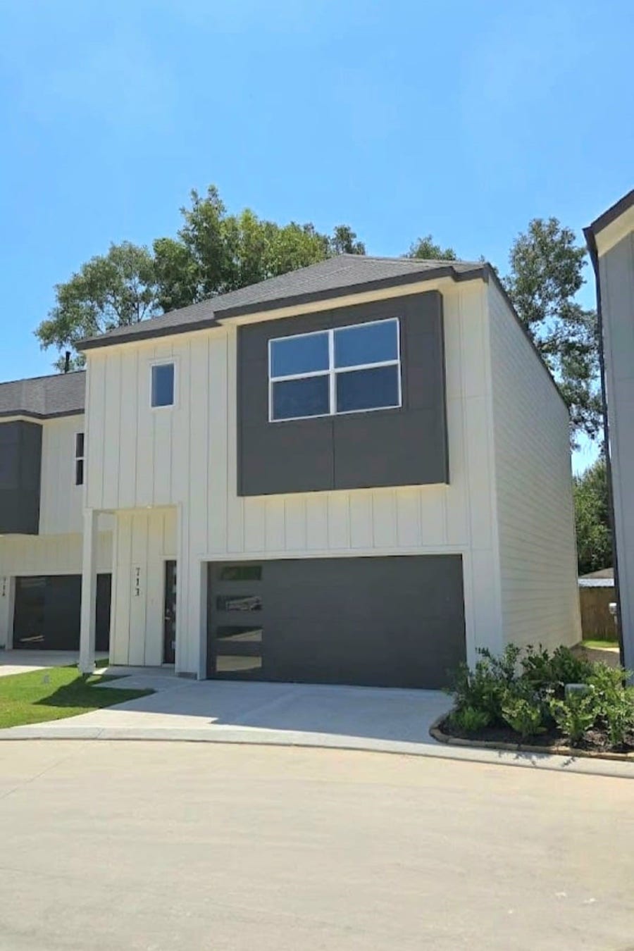 Property photo for 712 Savonna, Houston, TX