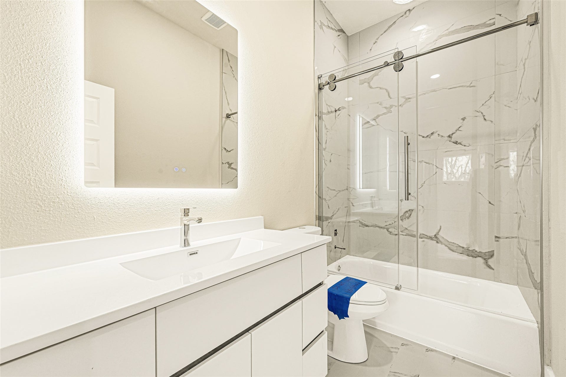 712 Savonna, Houston, TX 77076 712 Savonna, Houston, TX 77076