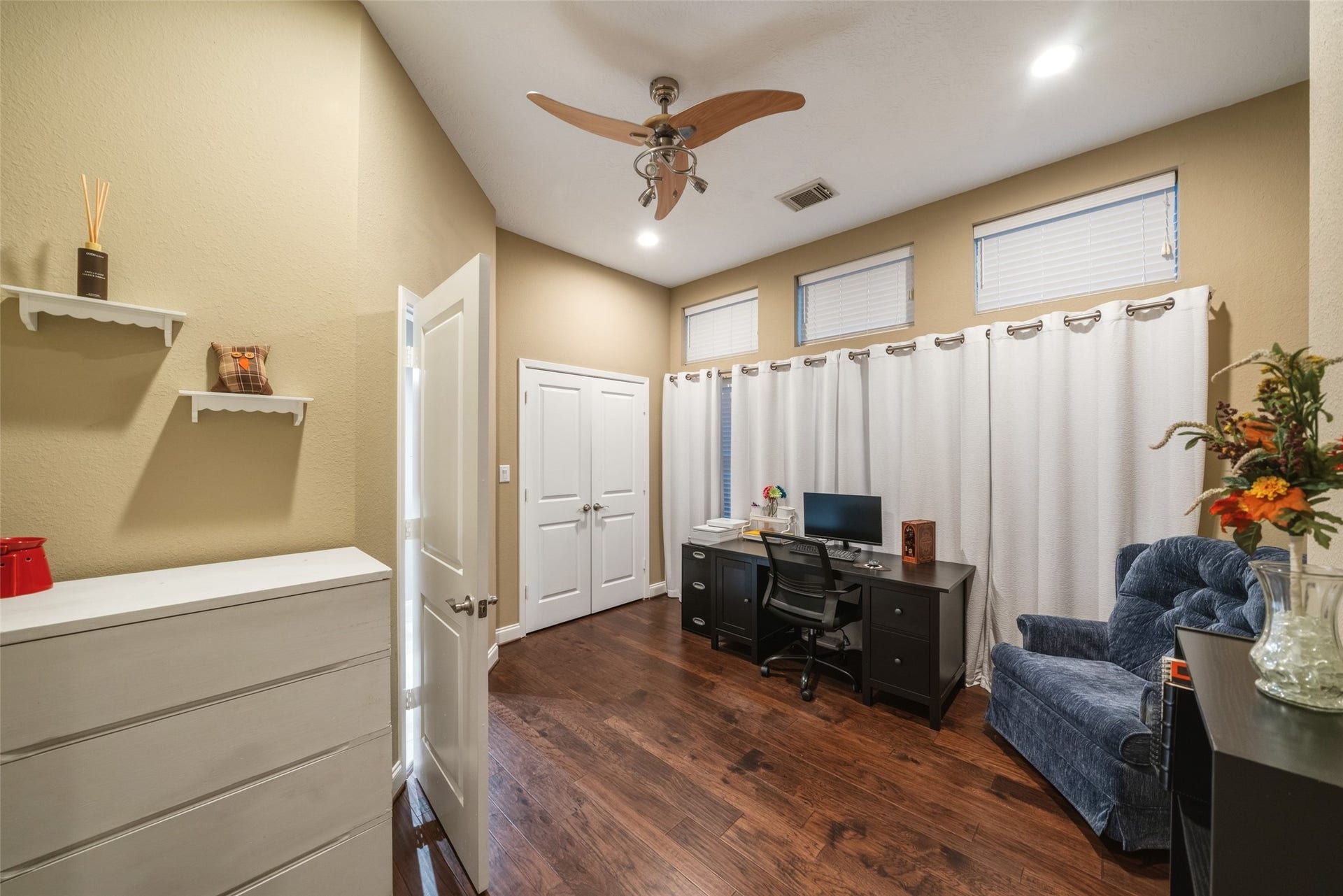 1003 Gillette Street, Houston, TX 77019