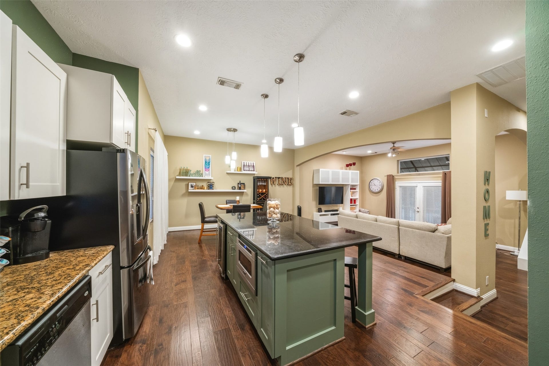 1003 Gillette Street, Houston, TX 77019
