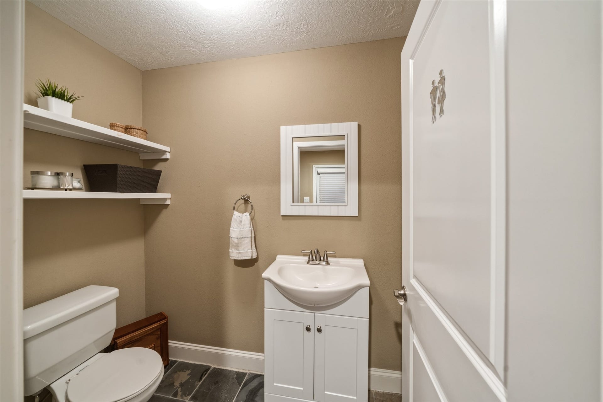 1003 Gillette Street, Houston, TX 77019