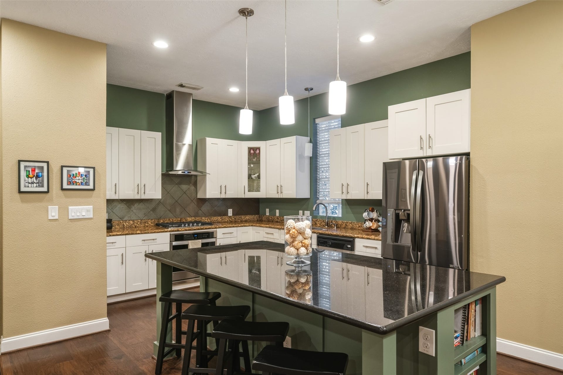 1003 Gillette Street, Houston, TX 77019