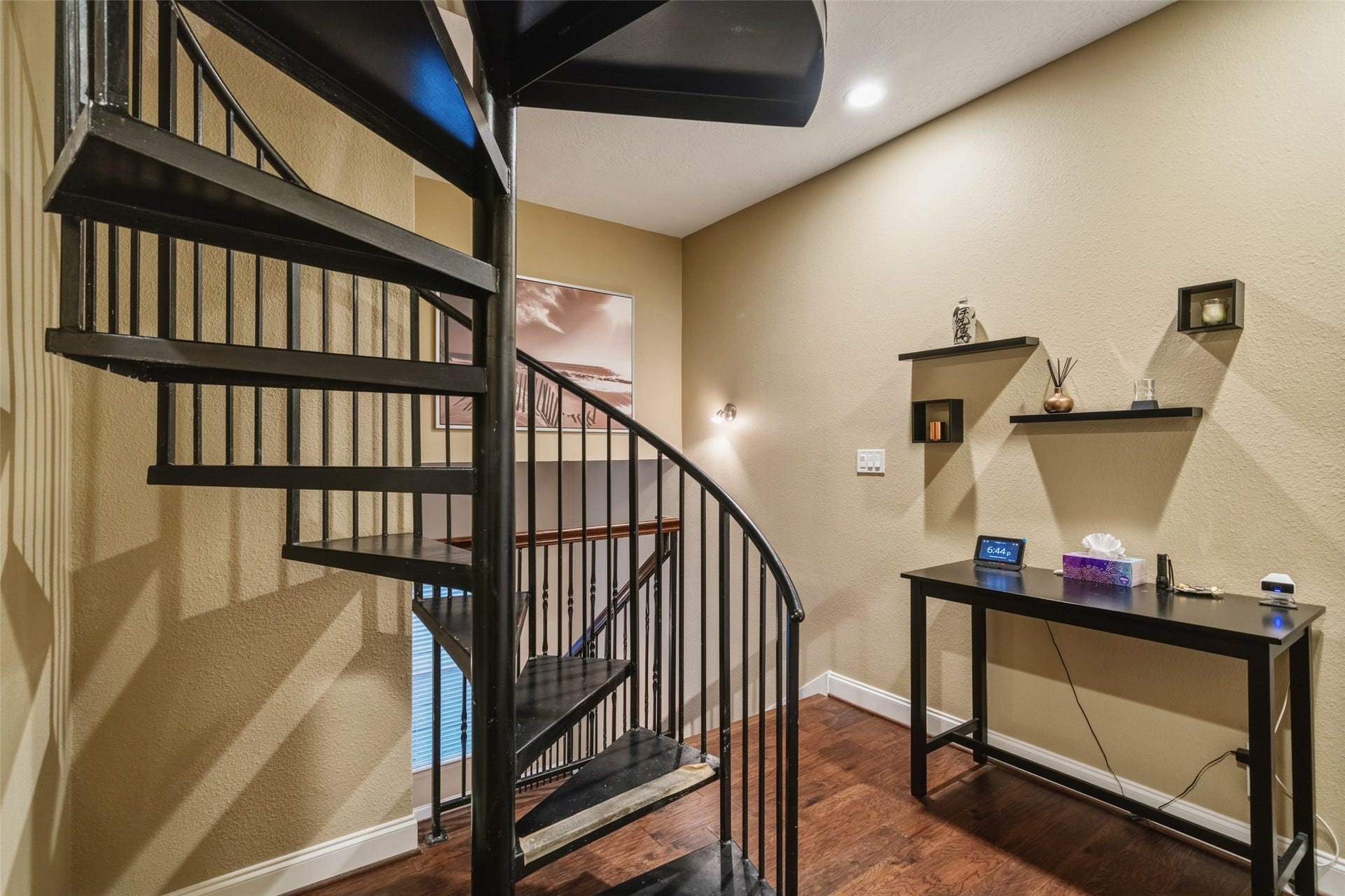 1003 Gillette Street, Houston, TX 77019