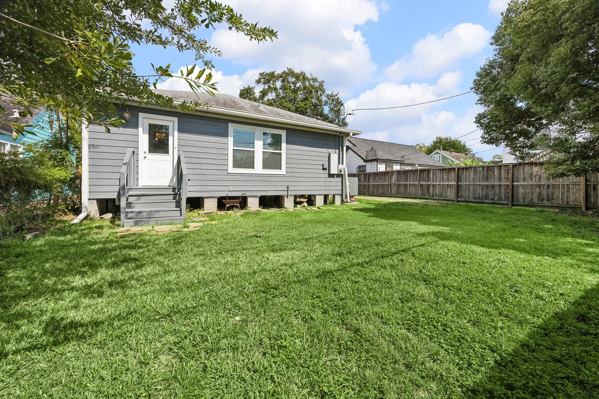 5526 Truett Street, Houston, TX 77023 Backyard