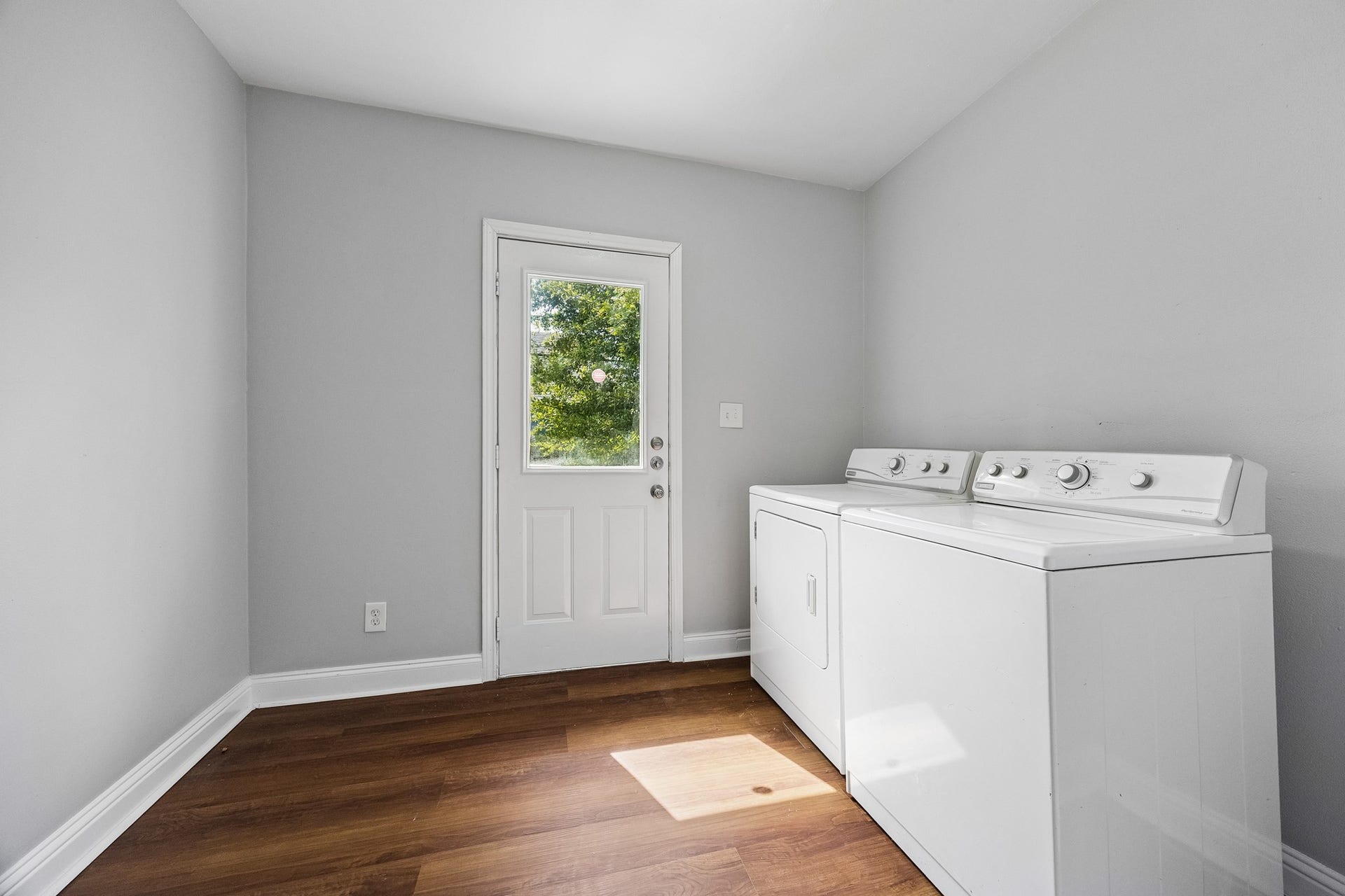 5526 Truett Street, Houston, TX 77023 Utility Room just off the kitchen, door leads to back yard.