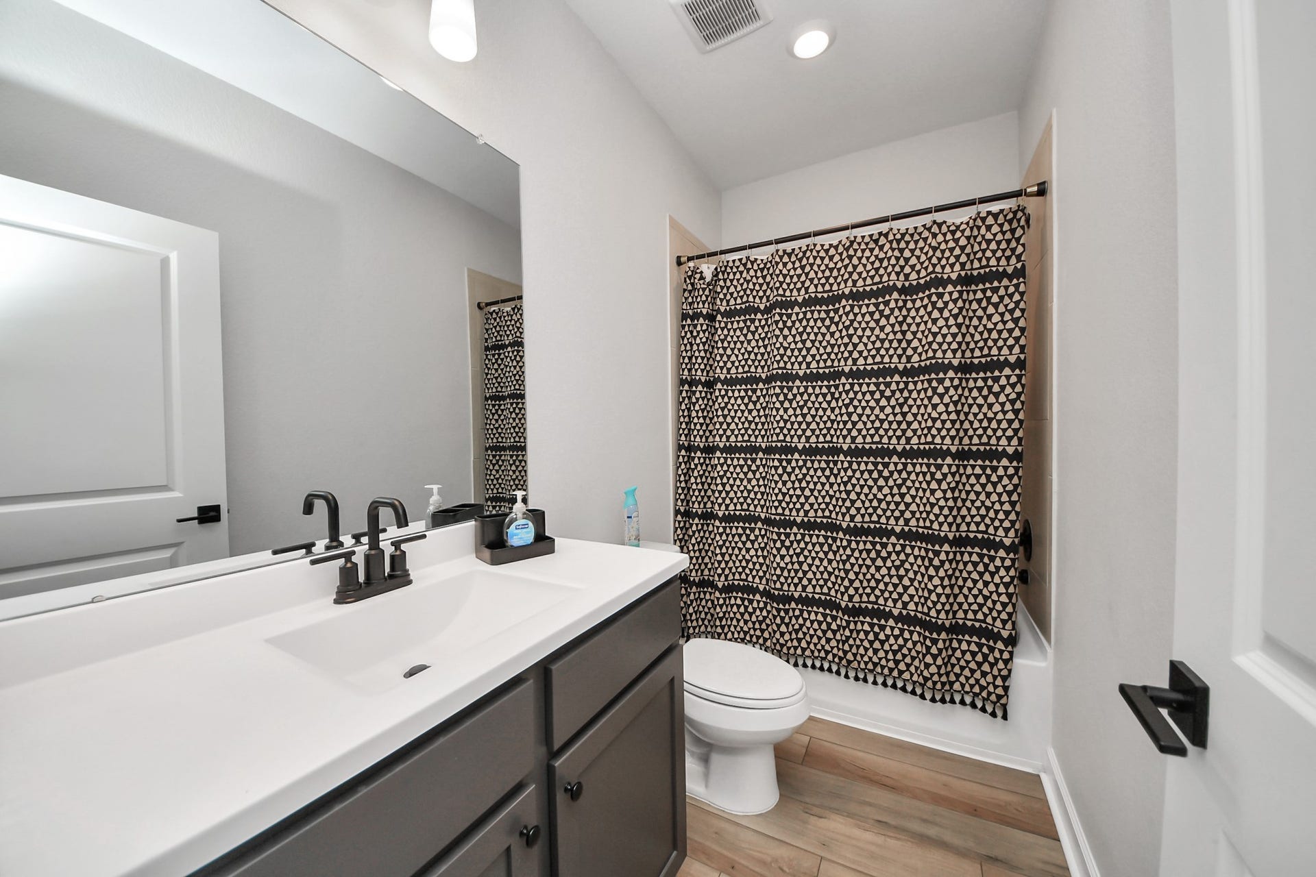 3006 Floating Barque Drive, Santa Fe, TX 77510 3006 Floating Barque Drive, Santa Fe, TX 77510