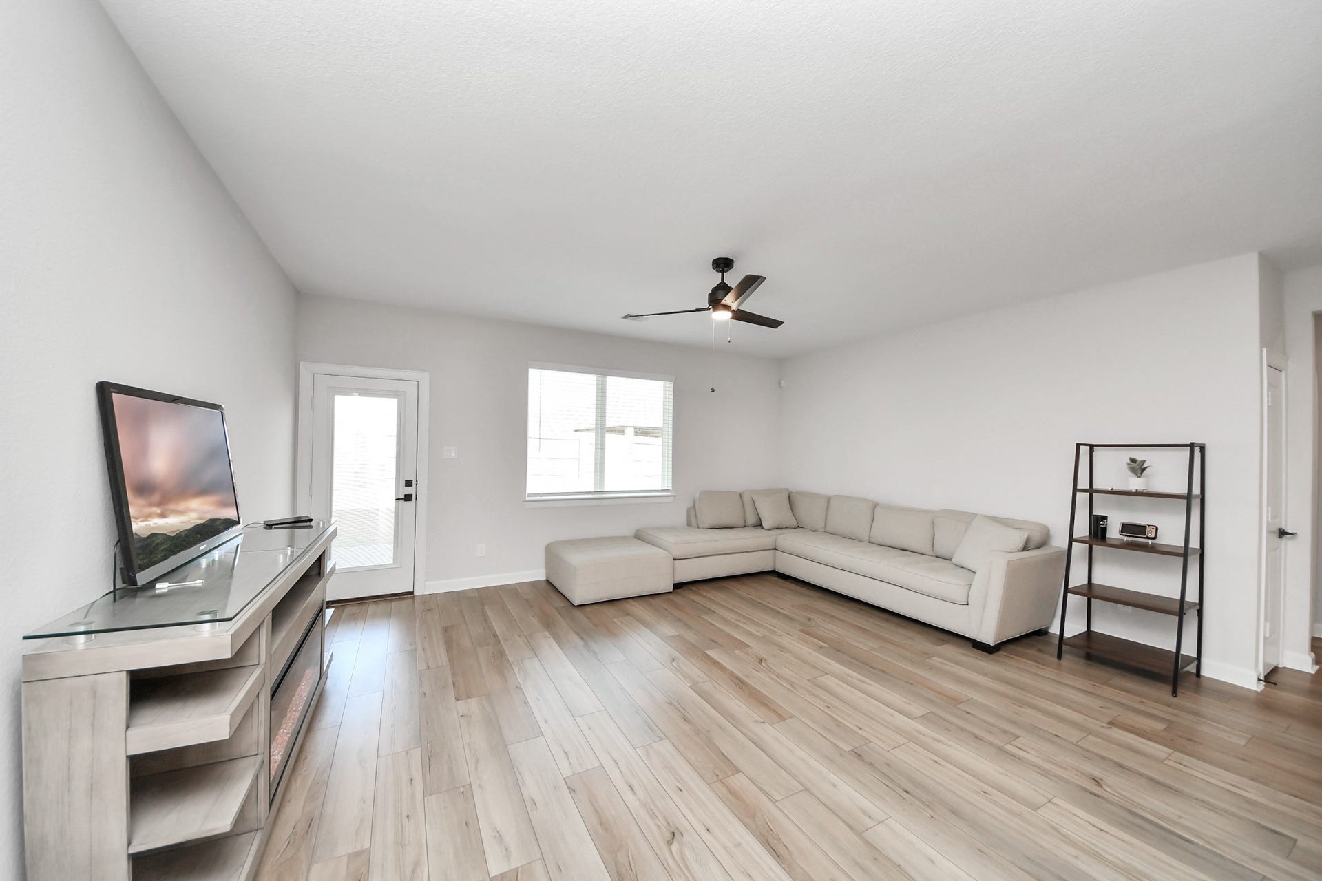 3006 Floating Barque Drive, Santa Fe, TX 77510 3006 Floating Barque Drive, Santa Fe, TX 77510