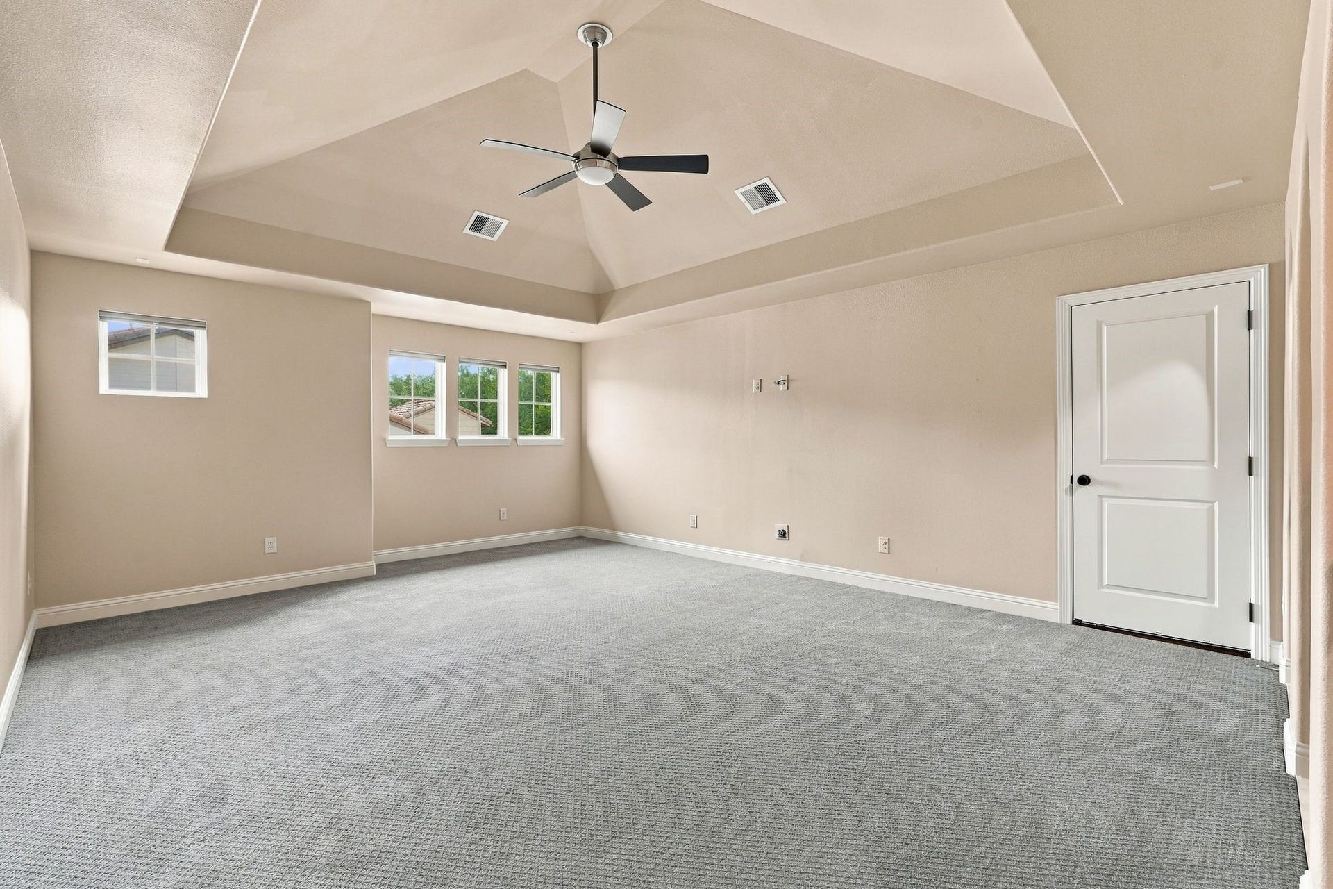 51 Woodglade Way, The Woodlands, TX 77375 Large gameroom with new carpet. This could easily be transformed into a bedroom. Large storage area behind the door.