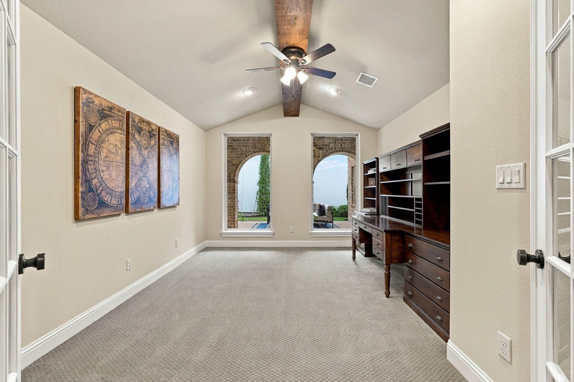 51 Woodglade Way, The Woodlands, TX 77375 Spacious and private study with two large windows overlooking the courtyard. New carpet!