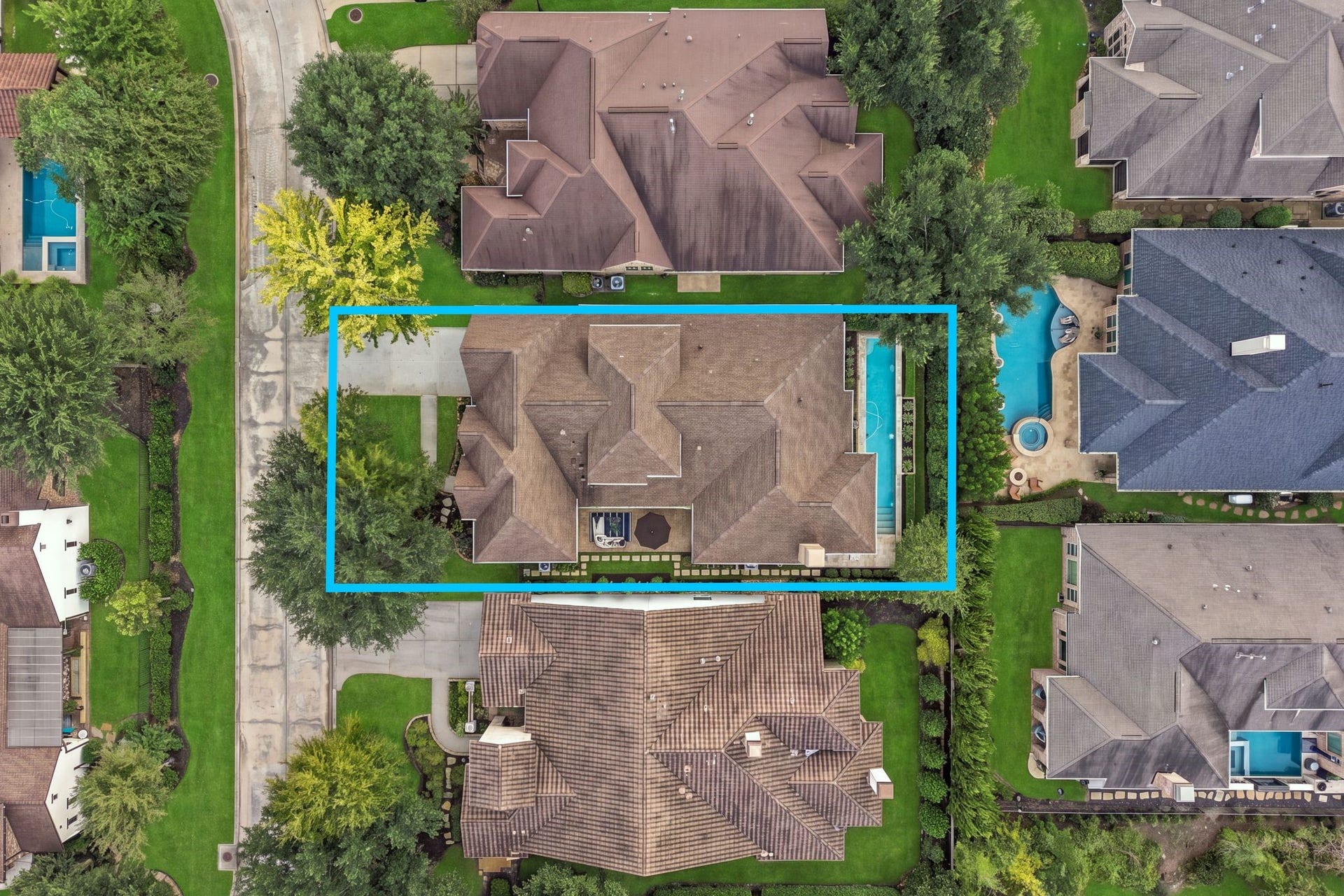51 Woodglade Way, The Woodlands, TX 77375 51 Woodglade Way, The Woodlands, TX 77375