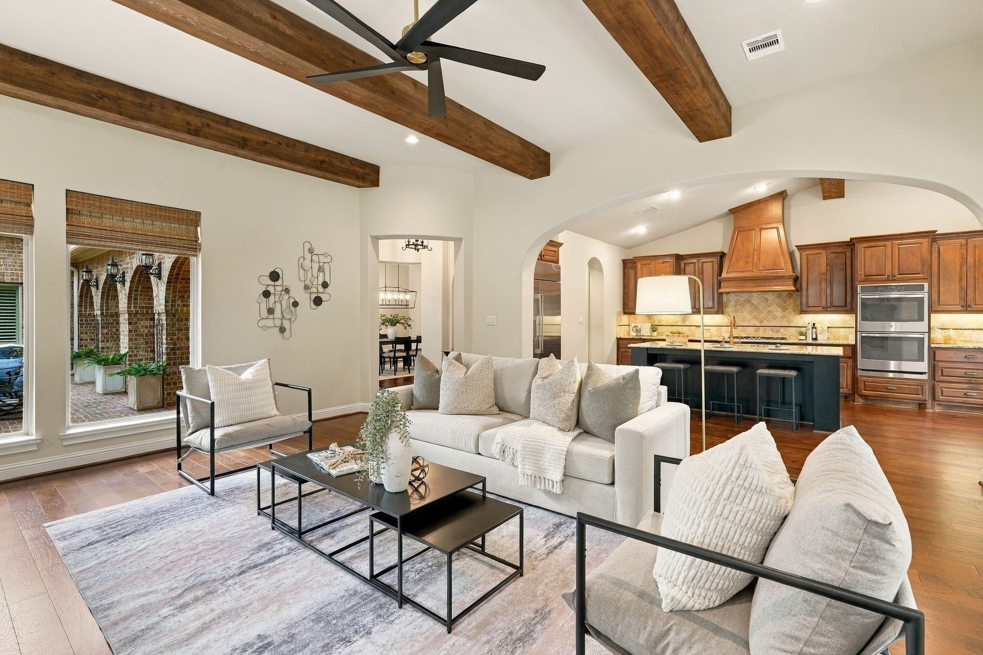 51 Woodglade Way, The Woodlands, TX 77375 51 Woodglade Way, The Woodlands, TX 77375