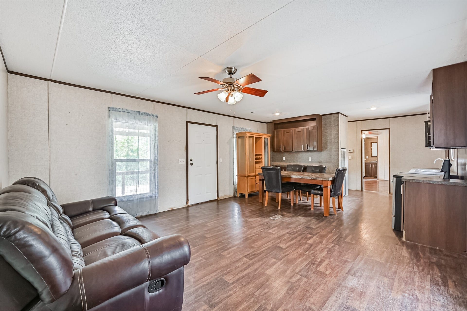 215 Sitka Drive, Holiday Lakes, TX 77515 215 Sitka Drive, Holiday Lakes, TX 77515