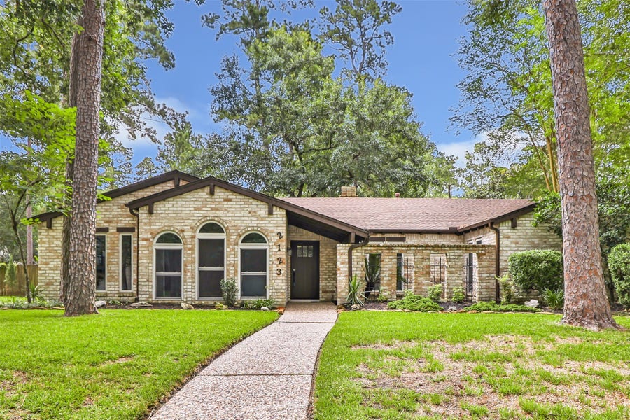 Property photo for 2123 Laurel Hill Drive, Kingwood, TX