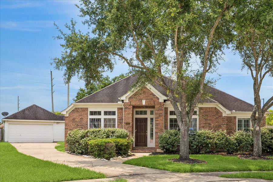 Property photo for 2102 Grand Brook Court, Richmond, TX