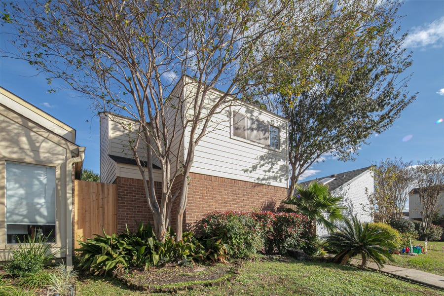 Property photo for 2005 Trixie Lane, Houston, TX