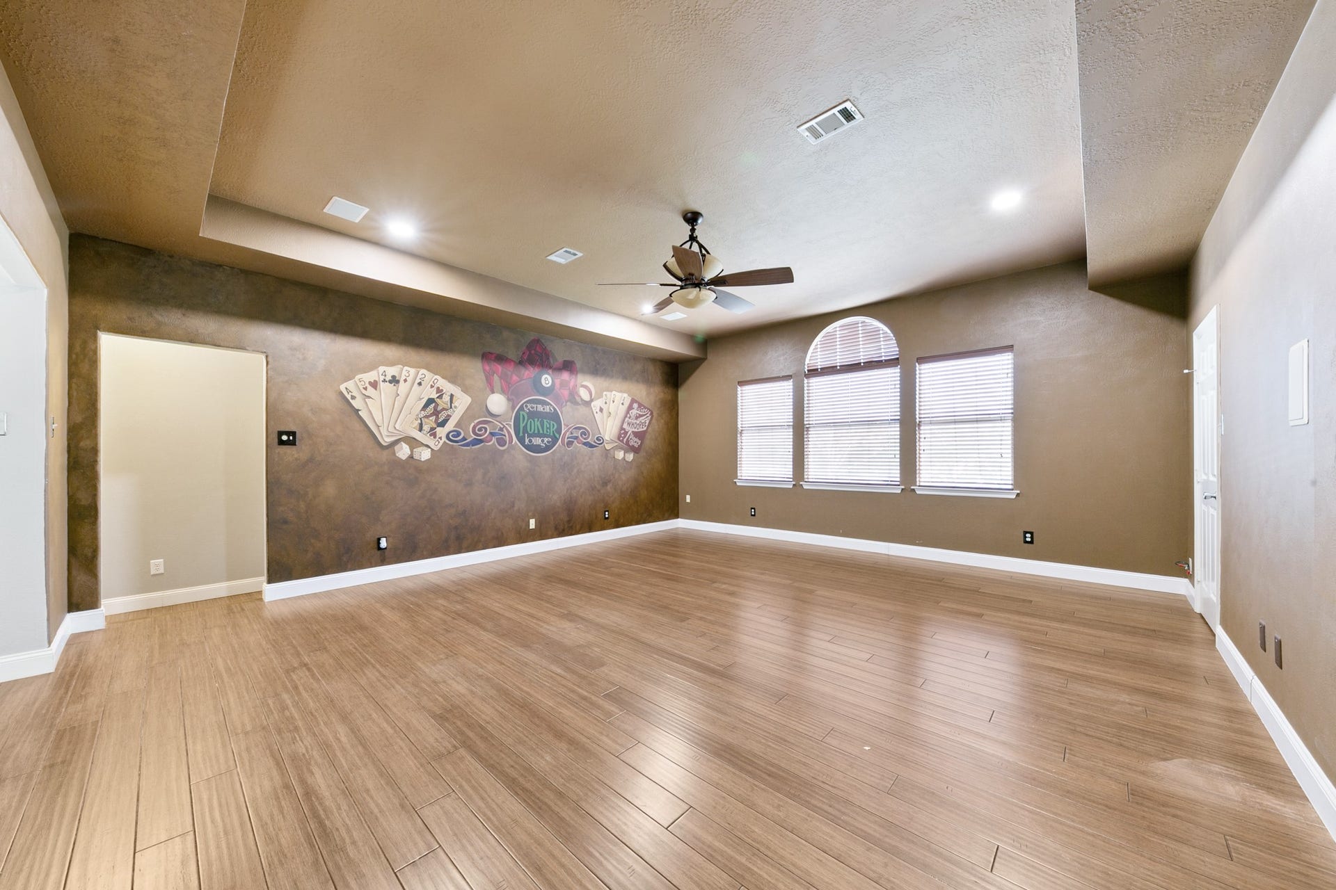 1931 Timber Creek Drive, Missouri City, TX 77459 Huge game room