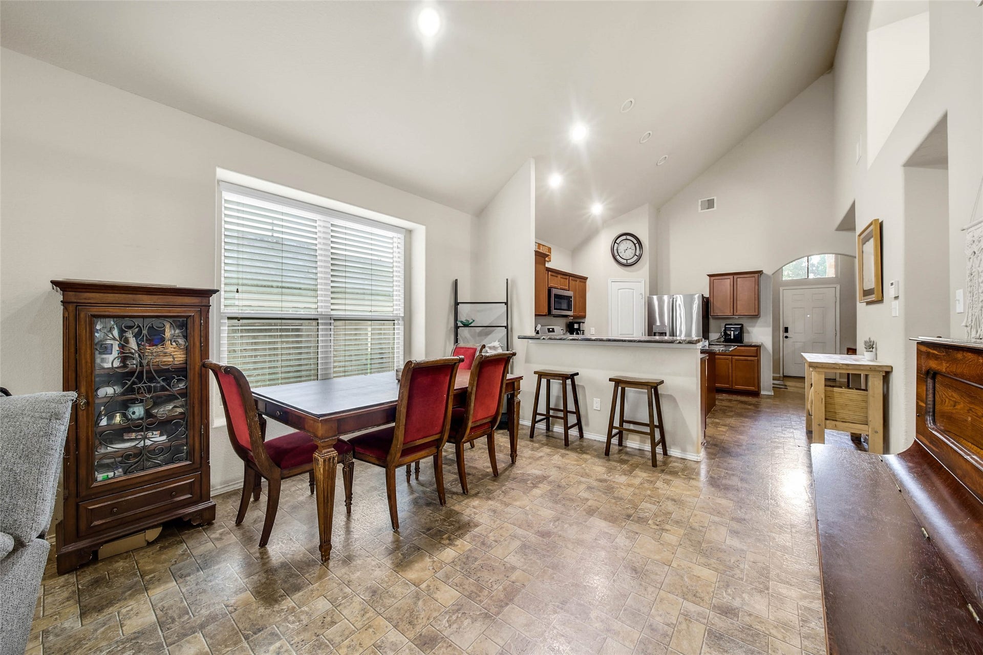 9978 Sterling Place Drive, Conroe, TX 77303 9978 Sterling Place Drive, Conroe, TX 77303