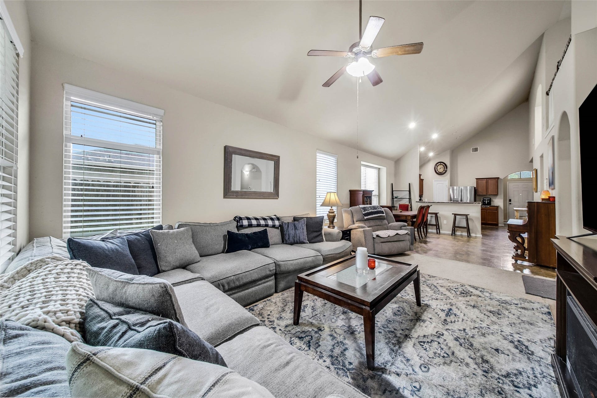 9978 Sterling Place Drive, Conroe, TX 77303 9978 Sterling Place Drive, Conroe, TX 77303