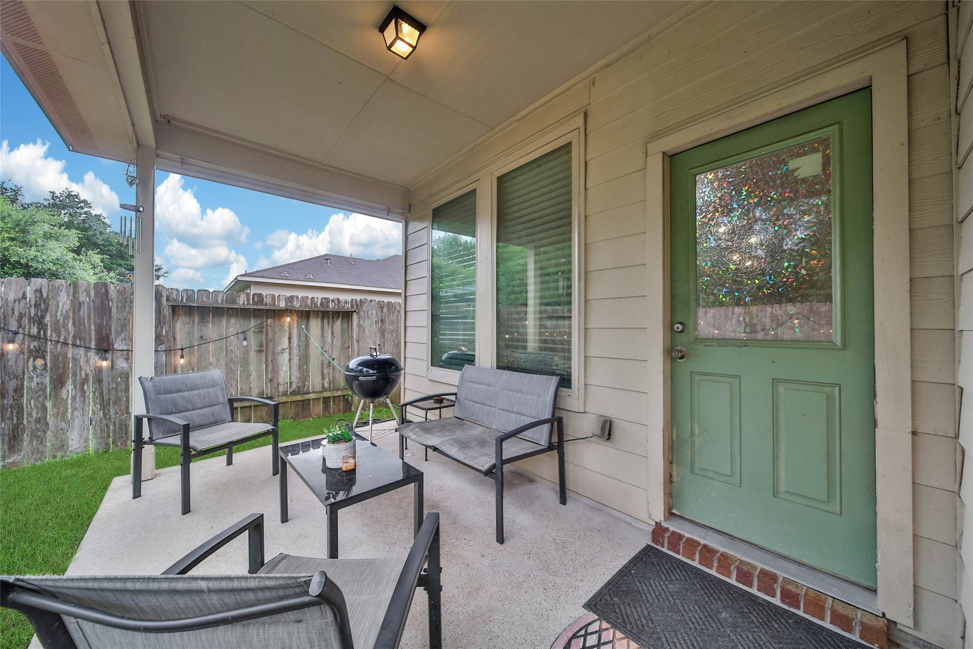 9978 Sterling Place Drive, Conroe, TX 77303 Covered Back Patio!