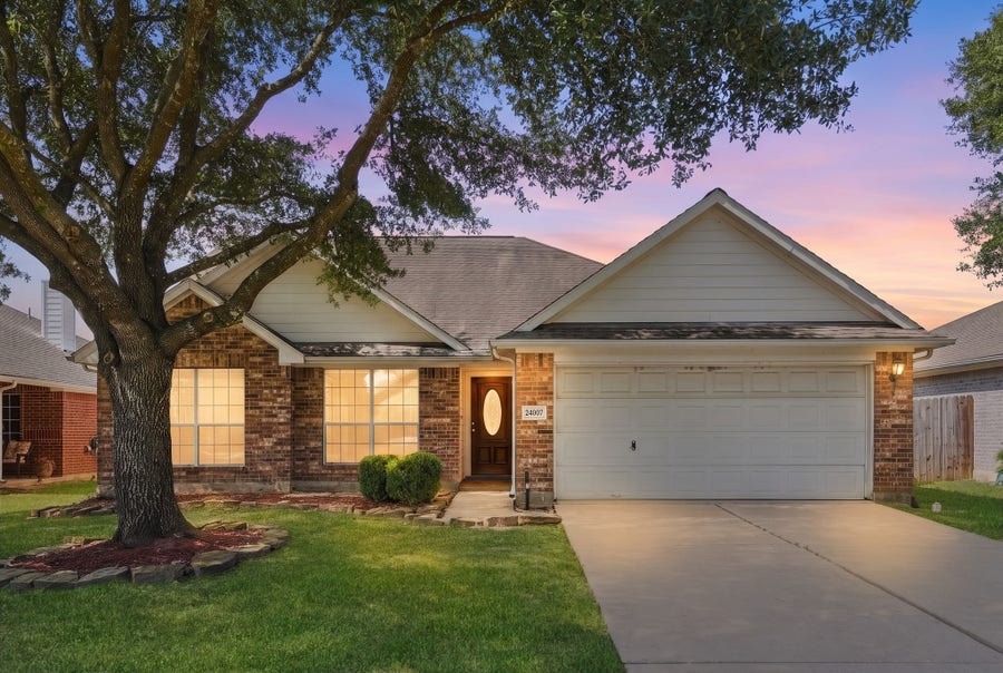 Property photo for 24007 Floragate Drive, Spring, TX