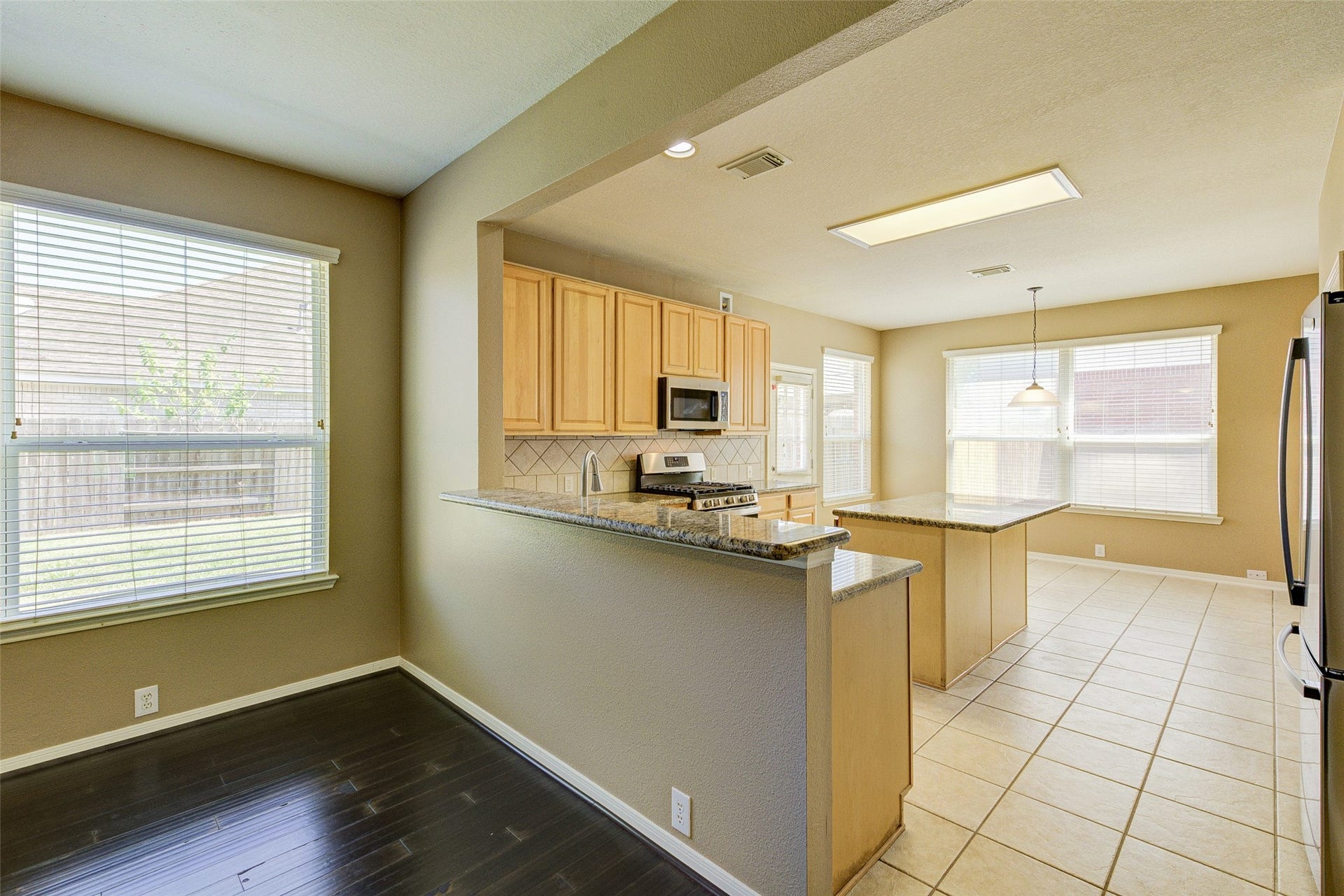 9003 Sundown Drive, Pearland, TX 77584