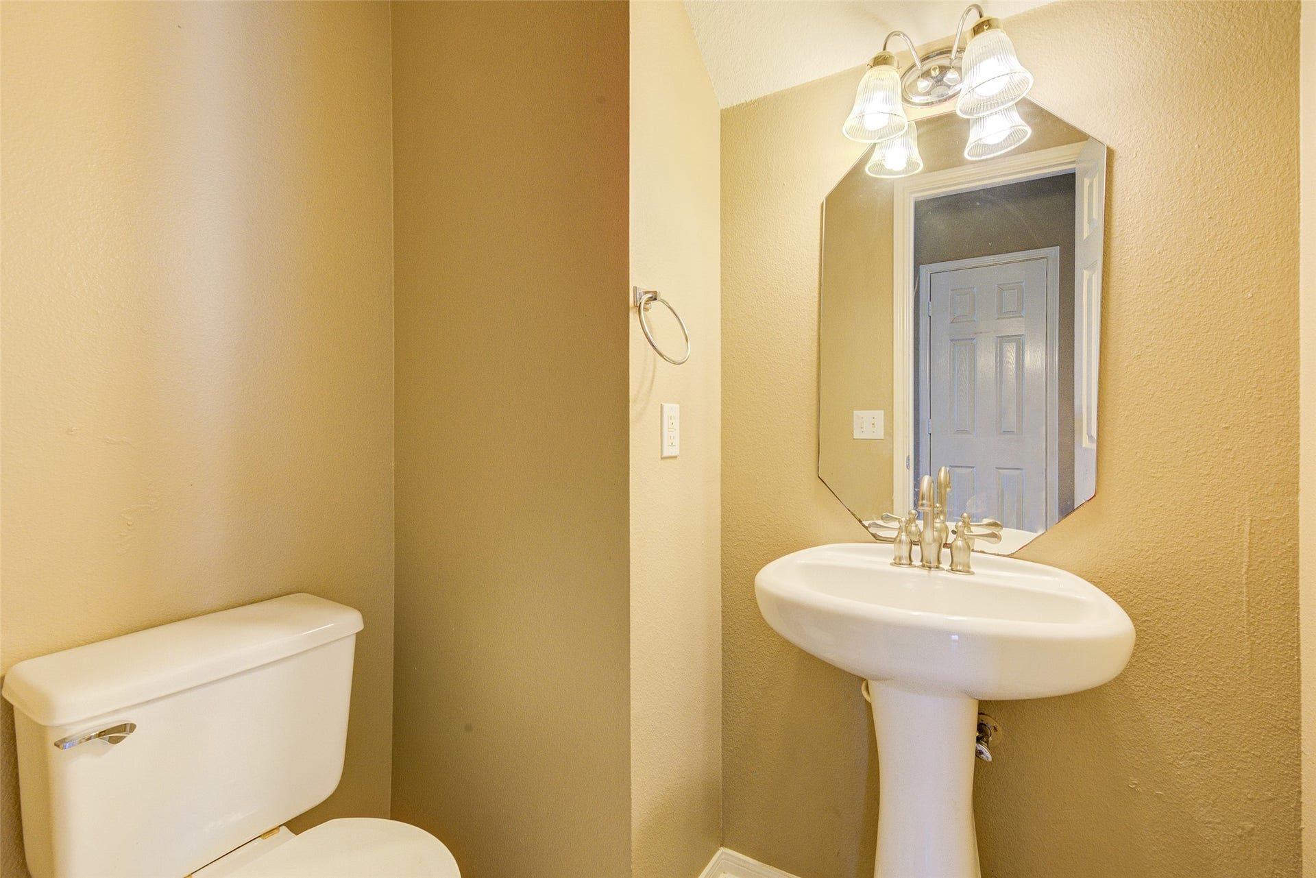 9003 Sundown Drive, Pearland, TX 77584