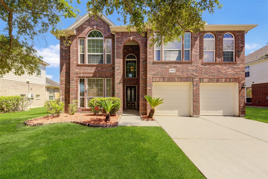 Property photo for 9003 Sundown Drive, Pearland, TX
