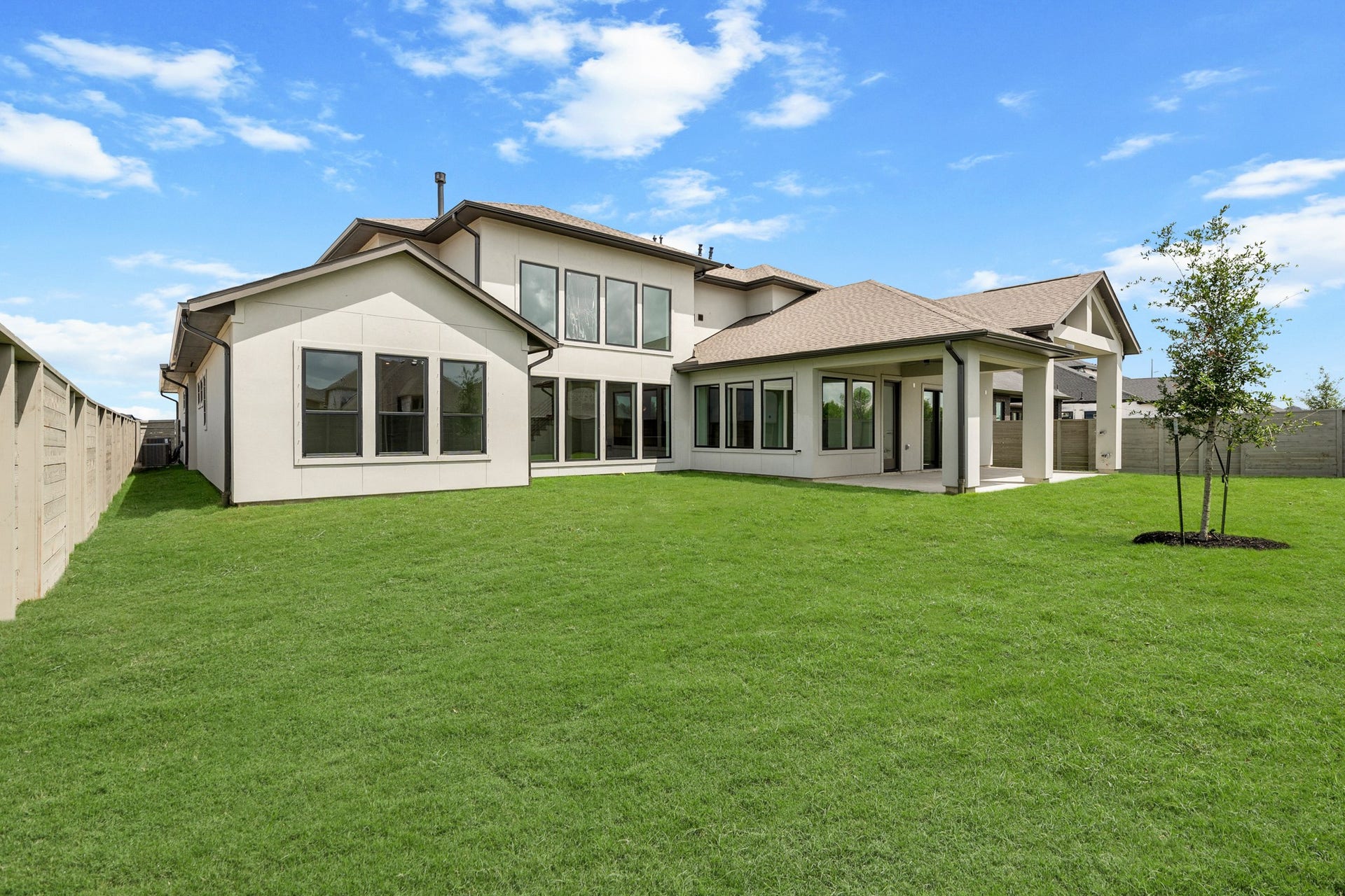 812 Stable Sands Way, League City, TX 77573 Representative Photo for Illustrative Purposes Only. Actual Home, Features & Finishes May Vary.