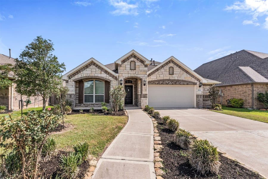 Property photo for 1606 Country Air Lane, Missouri City, TX