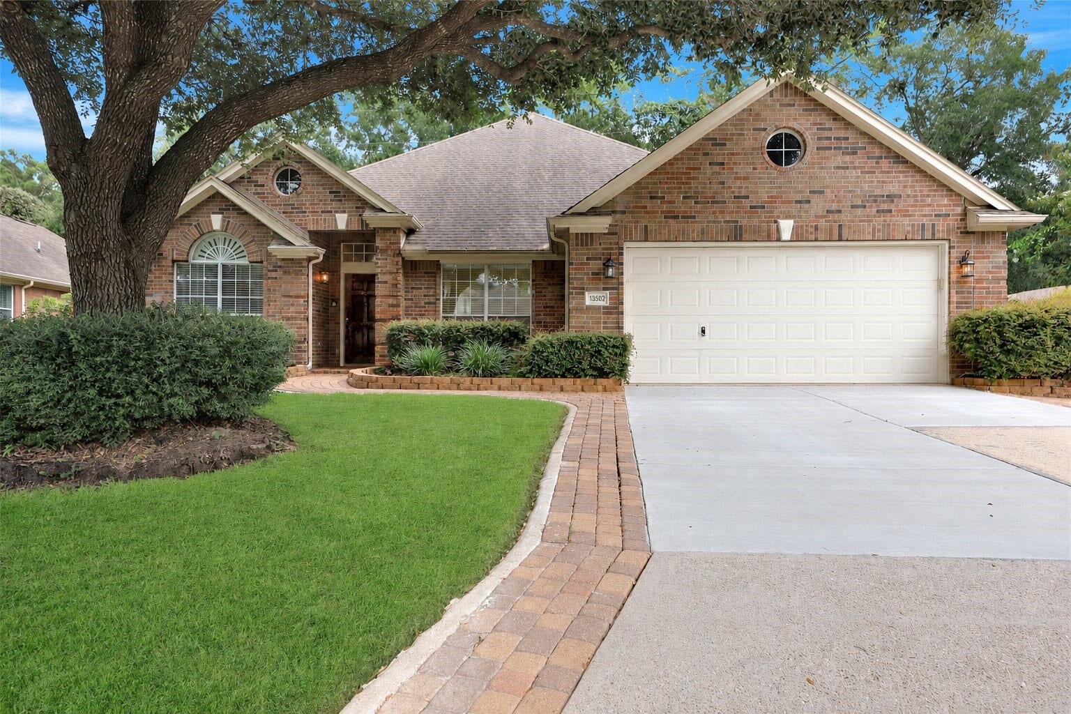 13502 Anderson Woods Drive, Houston, TX 77070 Welcome Home to Anderson Woods!