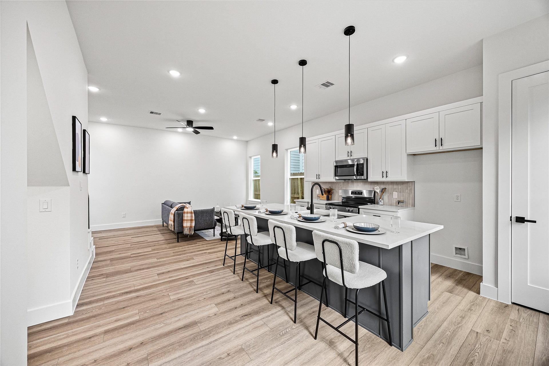 2477 Carmel Street, #A, Houston, TX 77091 2477 Carmel Street, #A, Houston, TX 77091