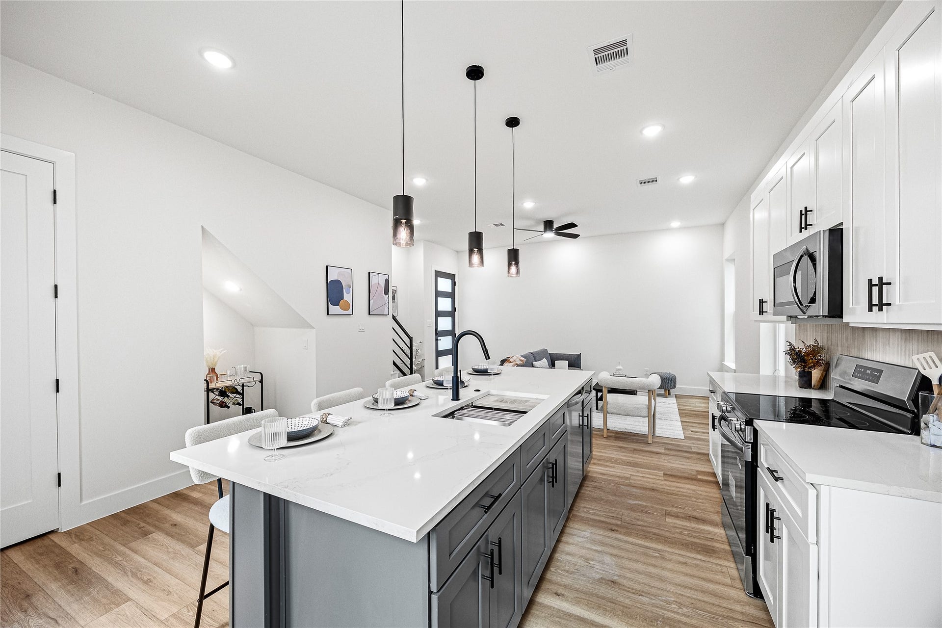 2477 Carmel Street, #A, Houston, TX 77091 2477 Carmel Street, #A, Houston, TX 77091