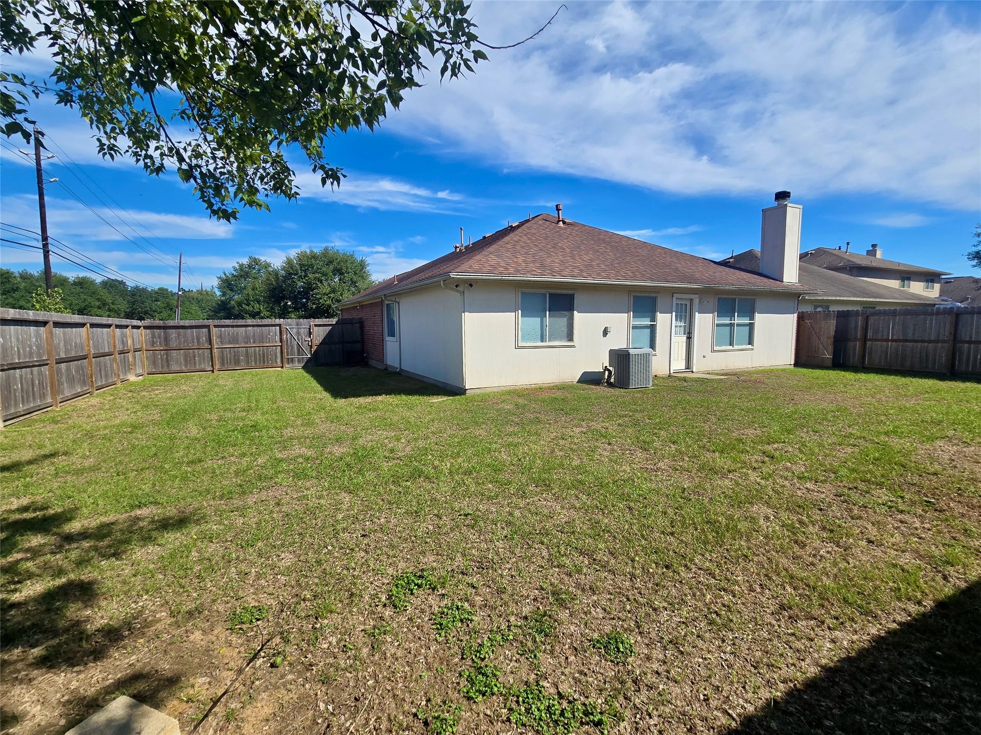 32223 Decker Oaks Drive, Pinehurst, TX 77362 A great sized backyard will be perfect for families and pets, or maybe add a pergola or even a pool