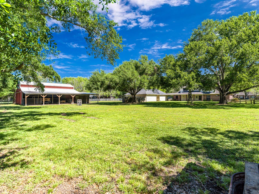 Property photo for 3102 Willow Creek Lane, Katy, TX